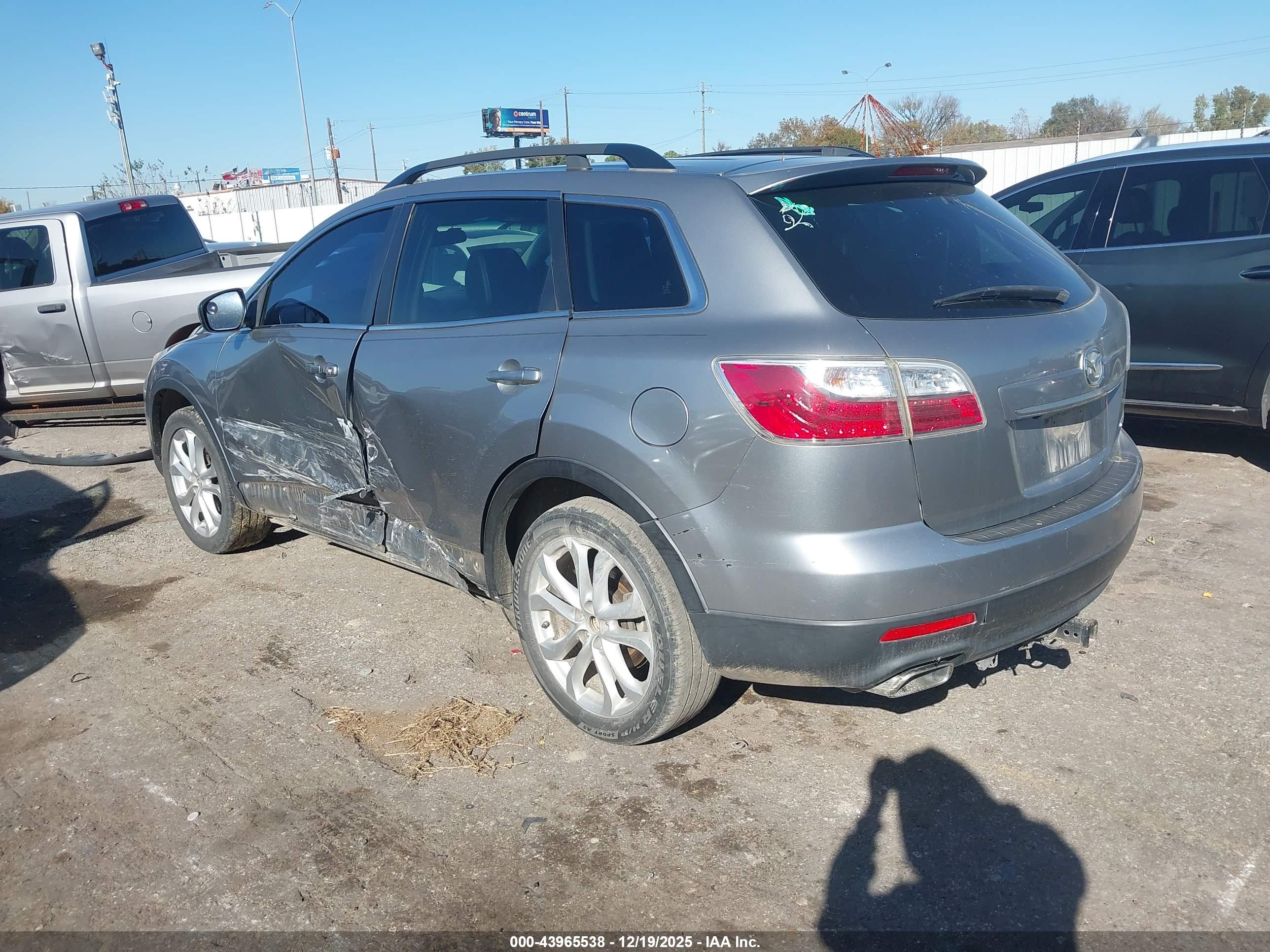 MAZDA CX-9 image 3