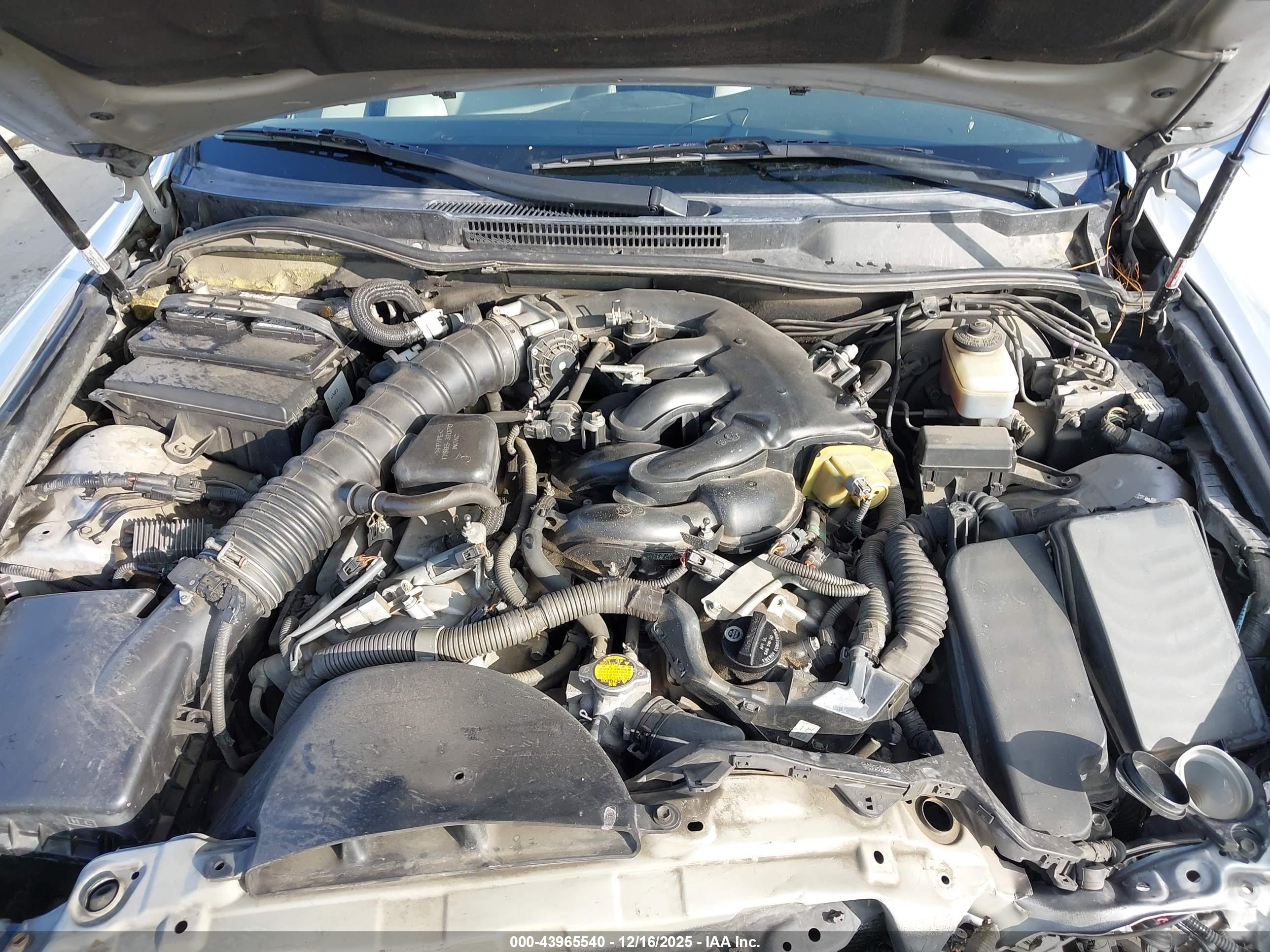 LEXUS IS image 10