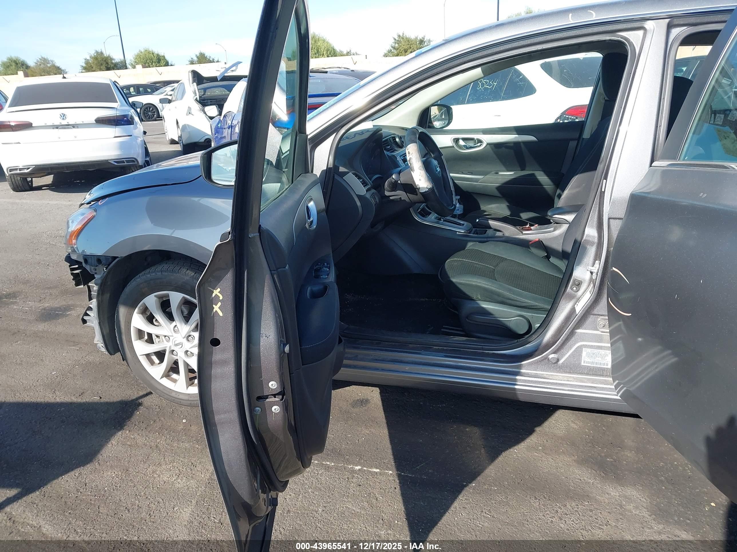 NISSAN SENTRA image 5