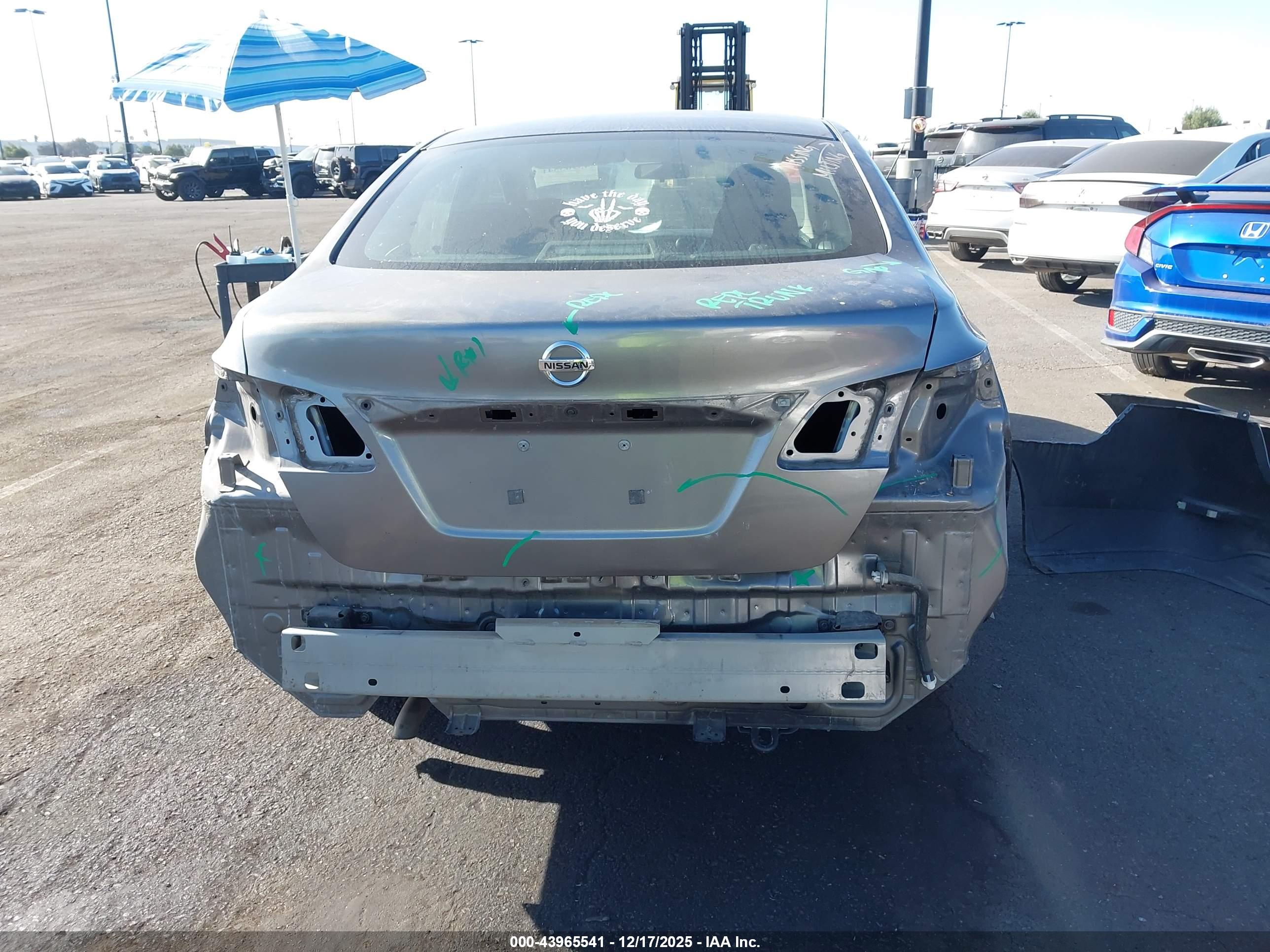 NISSAN SENTRA image 6