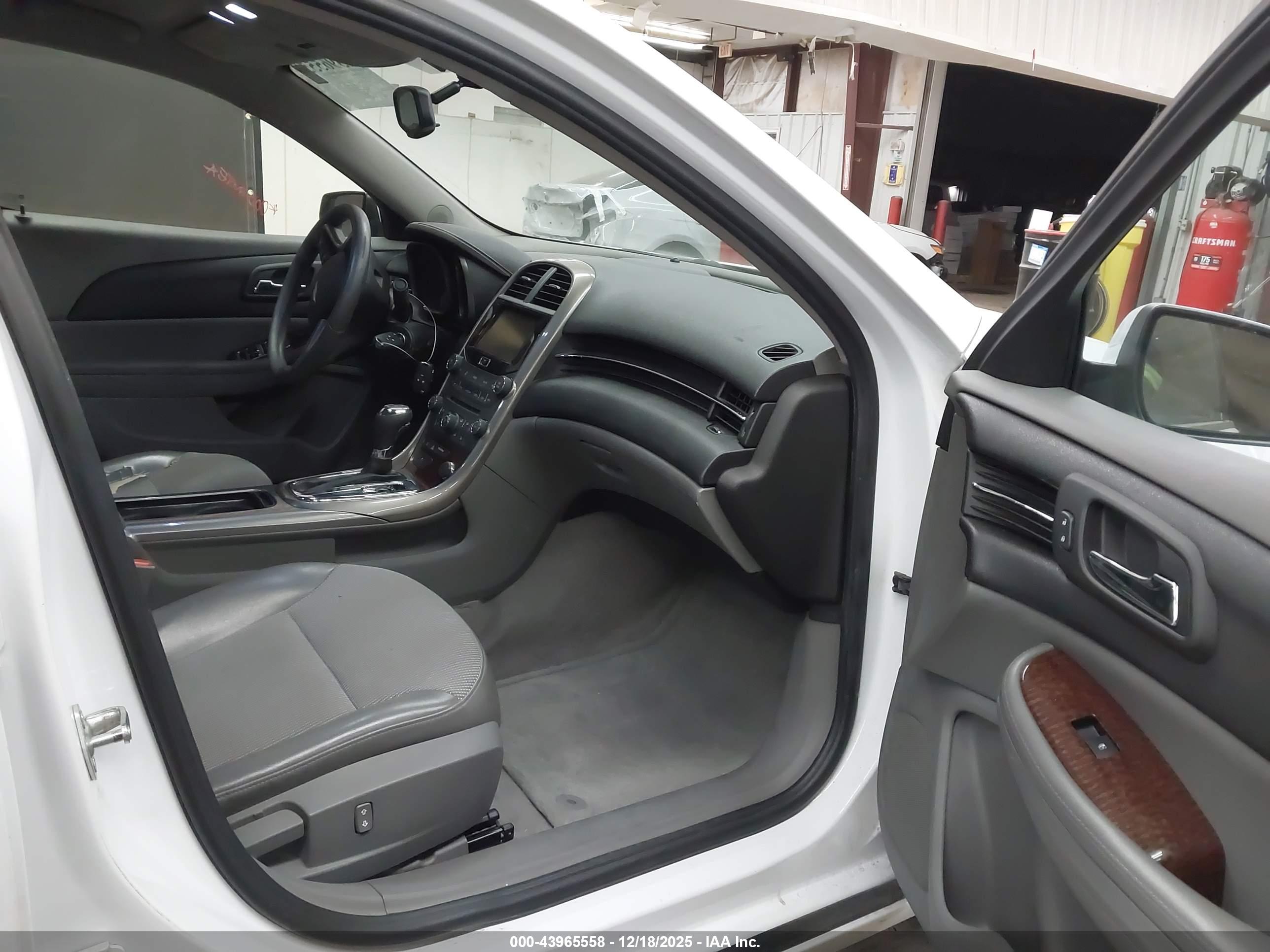 CHEVROLET MALIBU image 5