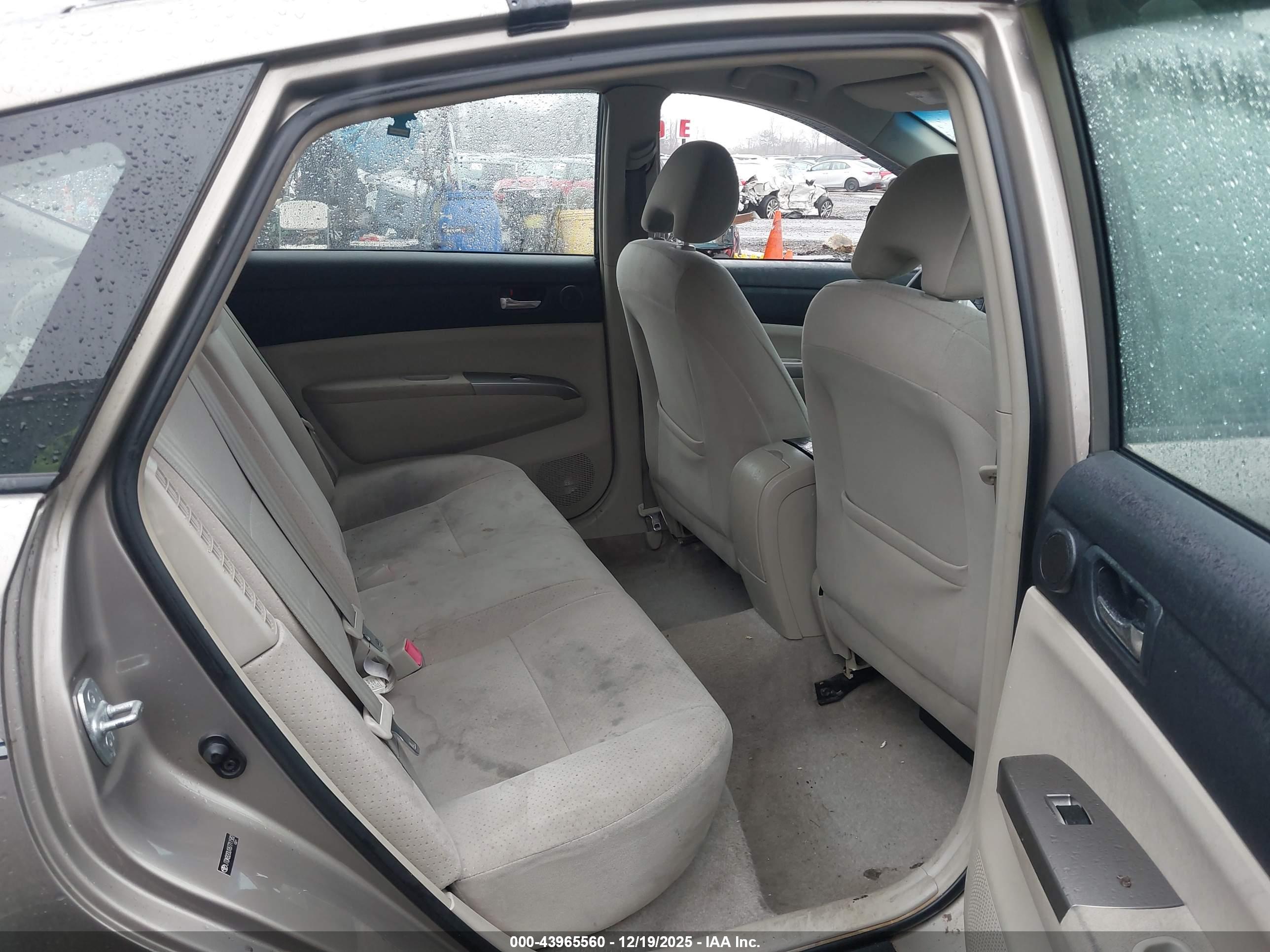 TOYOTA PRIUS image 8