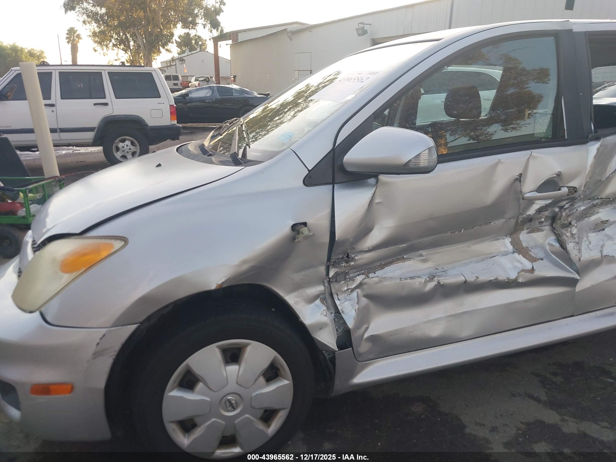 SCION XA image 6
