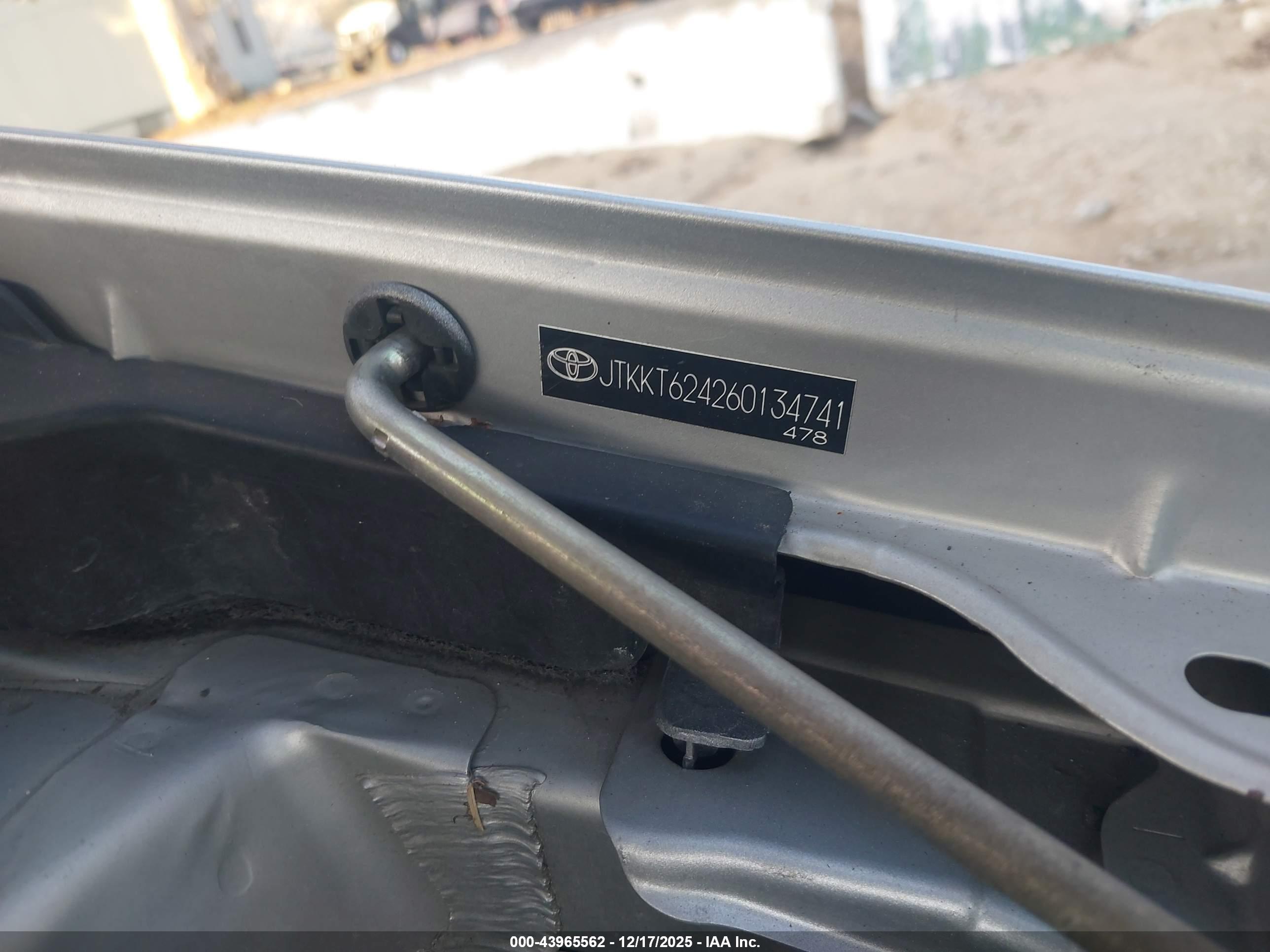 SCION XA image 9