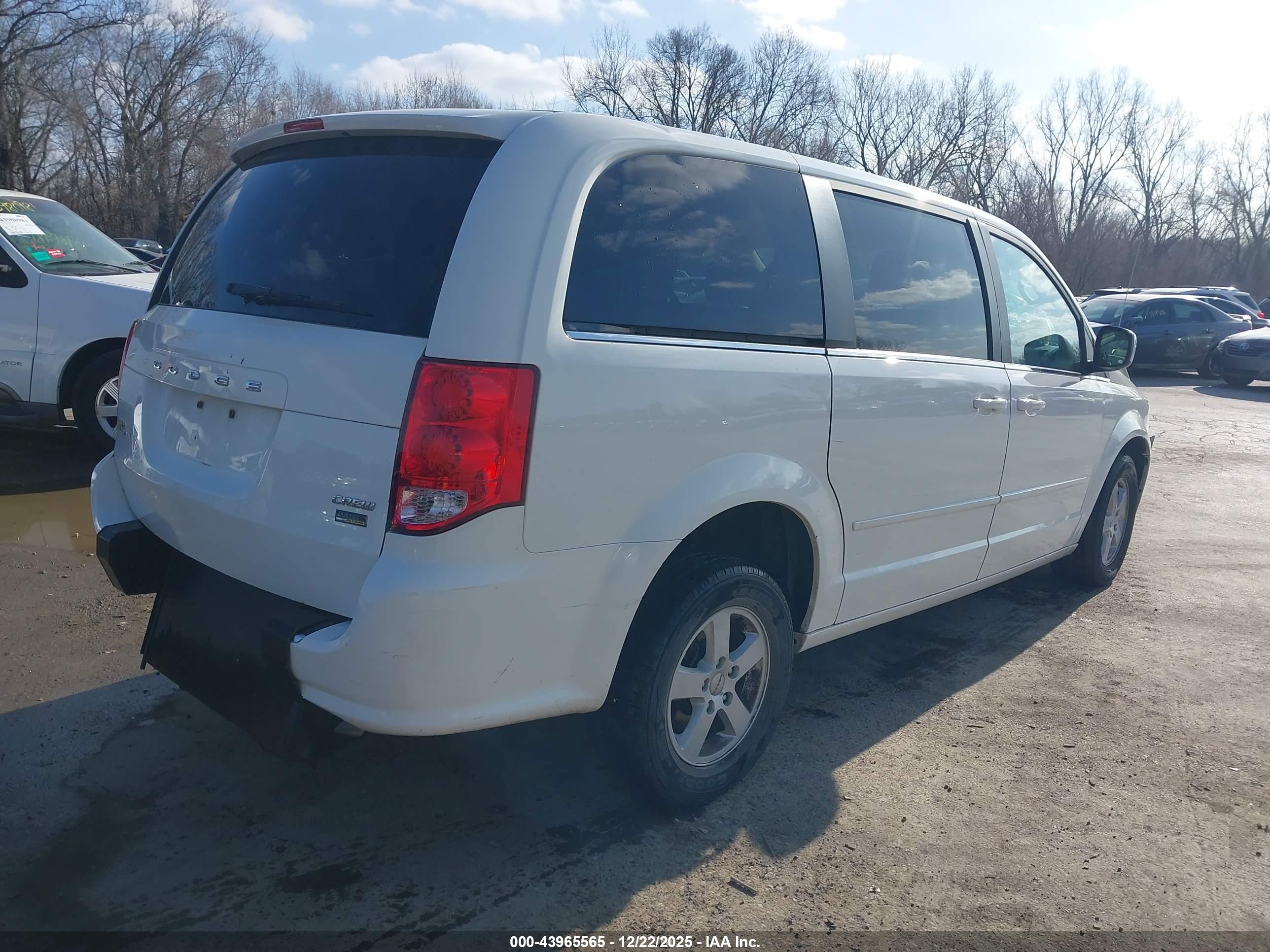 DODGE GRAND image 4