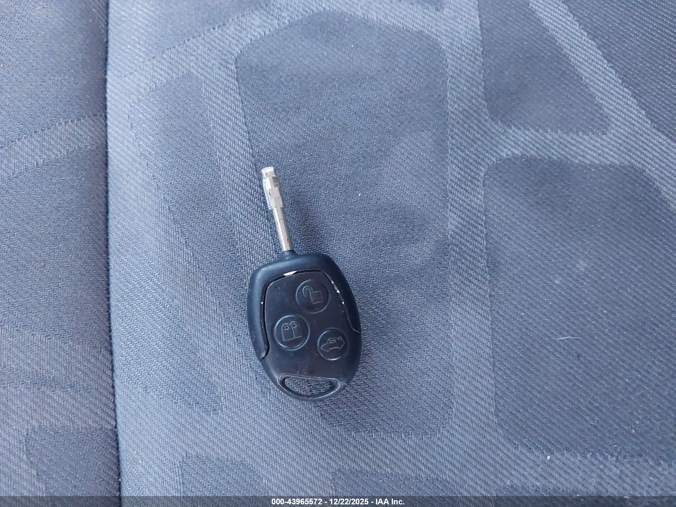 FORD TRANSIT image 11