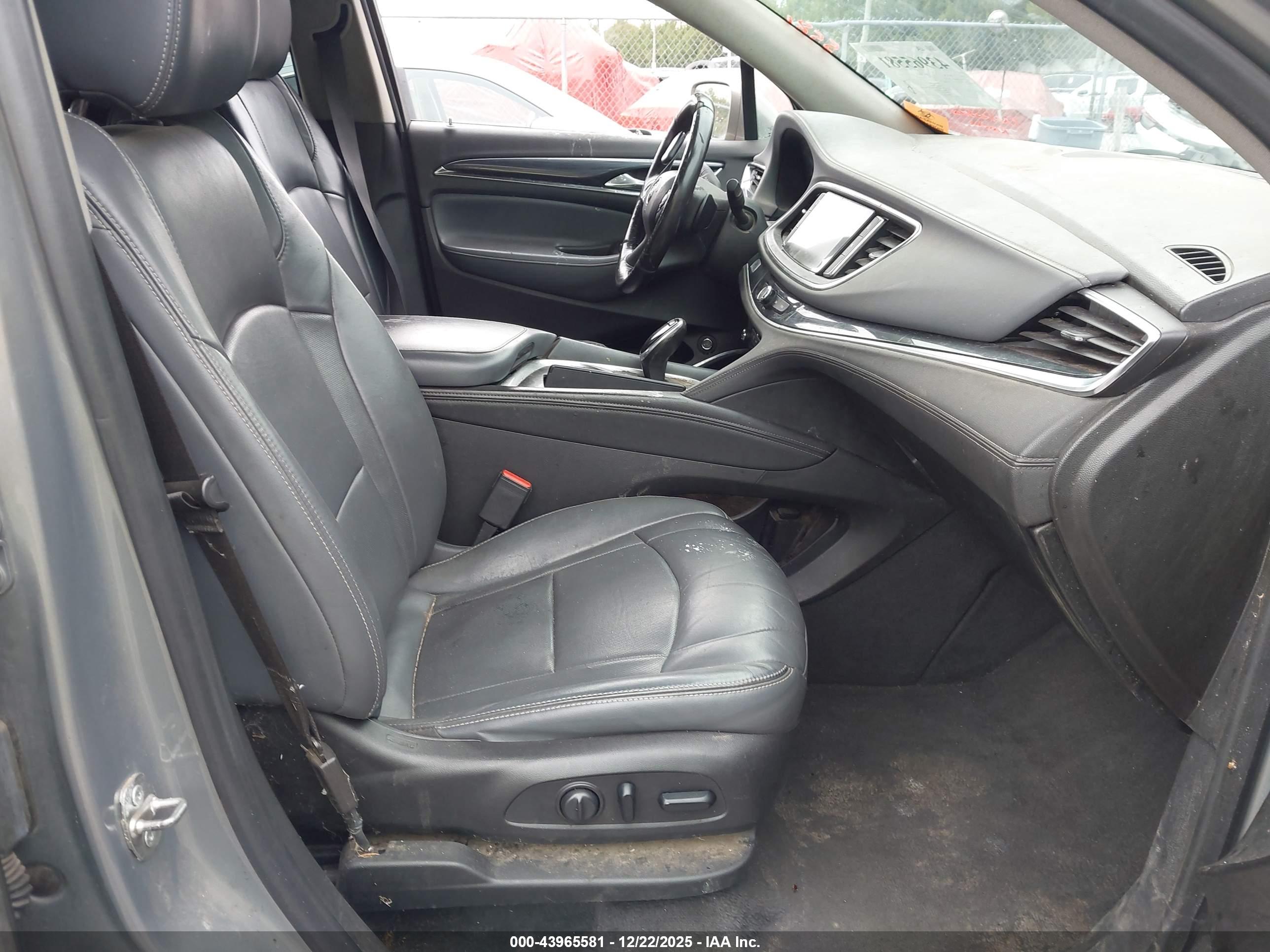 BUICK ENCLAVE image 5