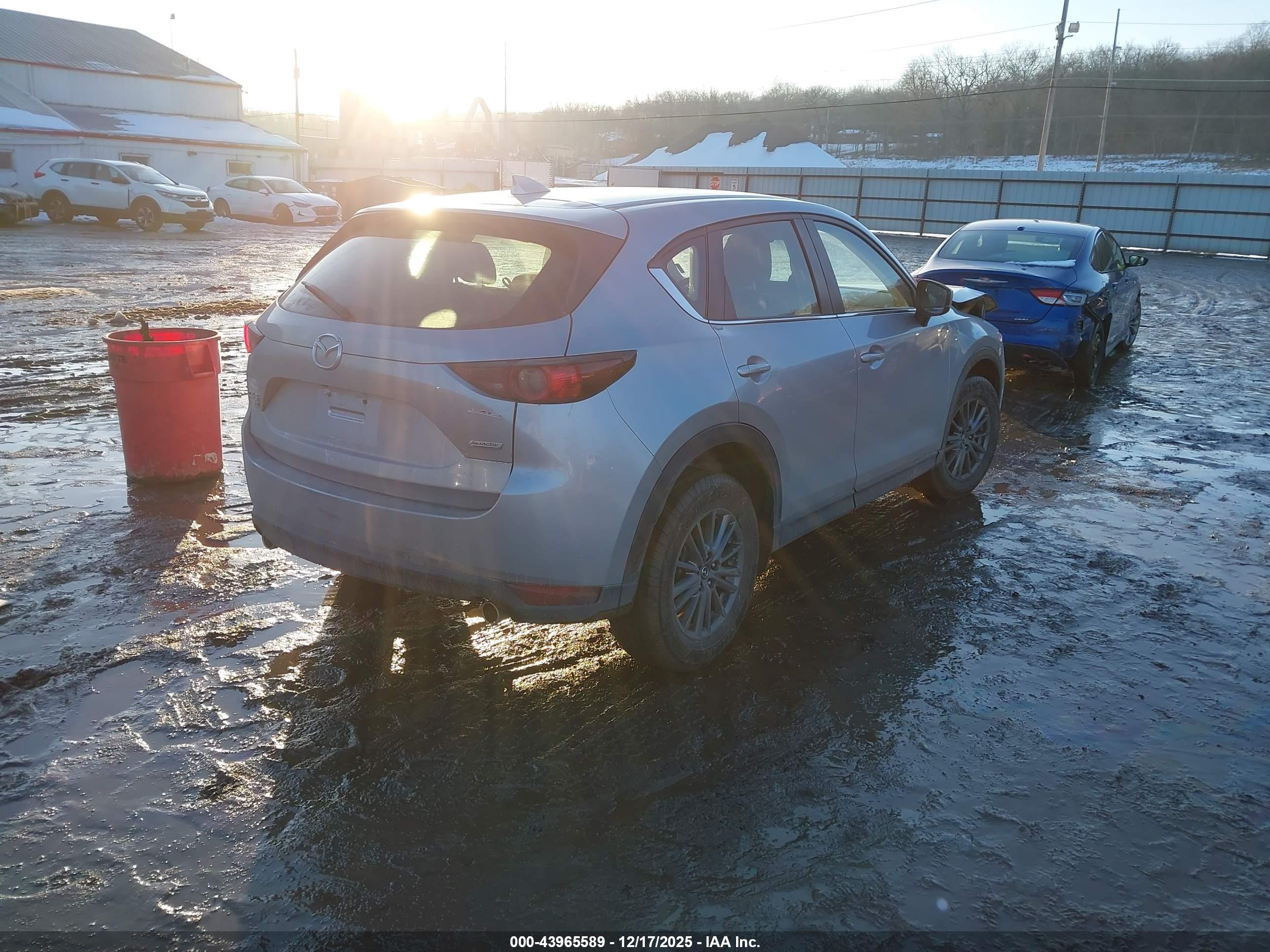 MAZDA CX-5 image 4