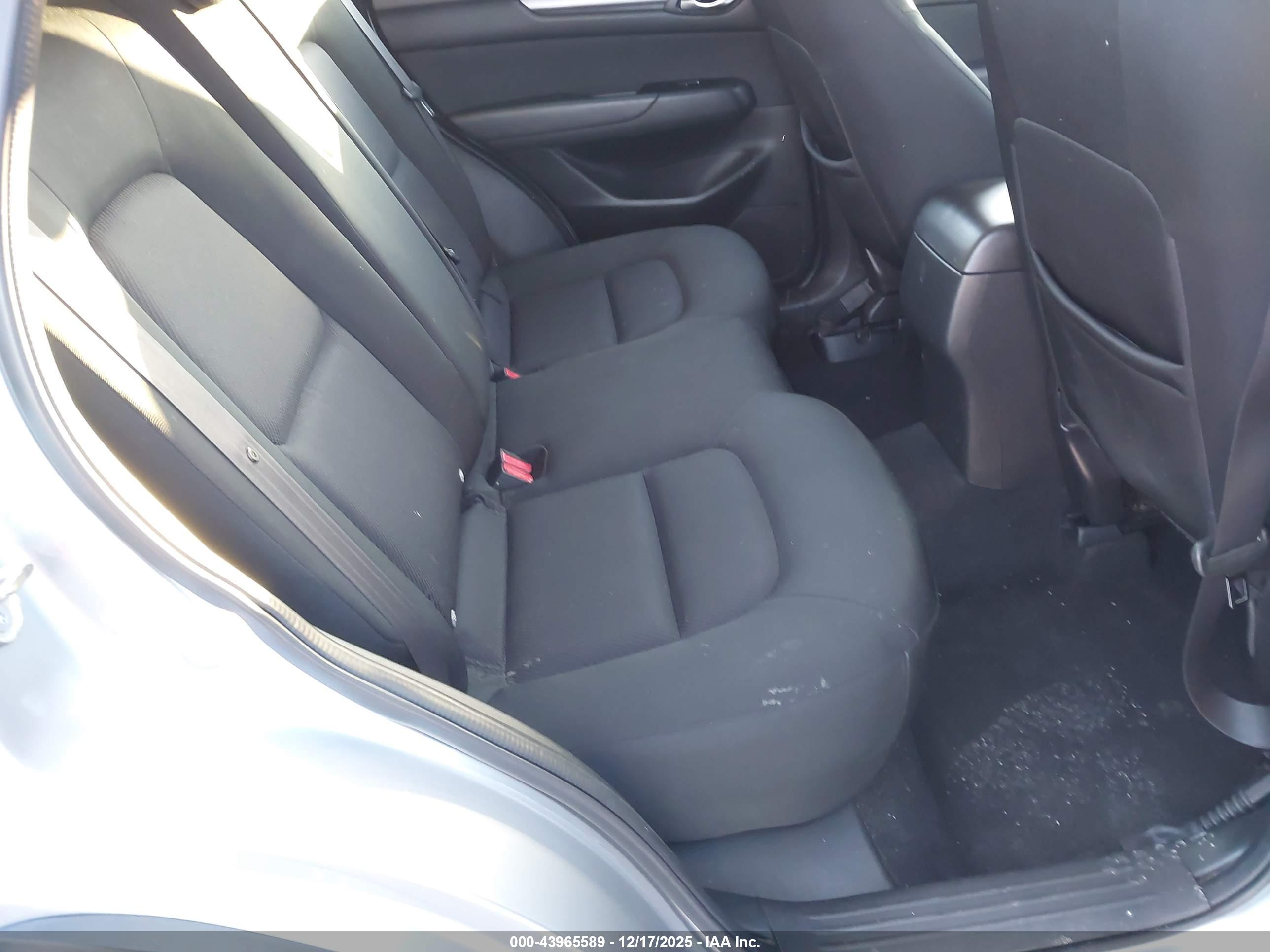 MAZDA CX-5 image 8