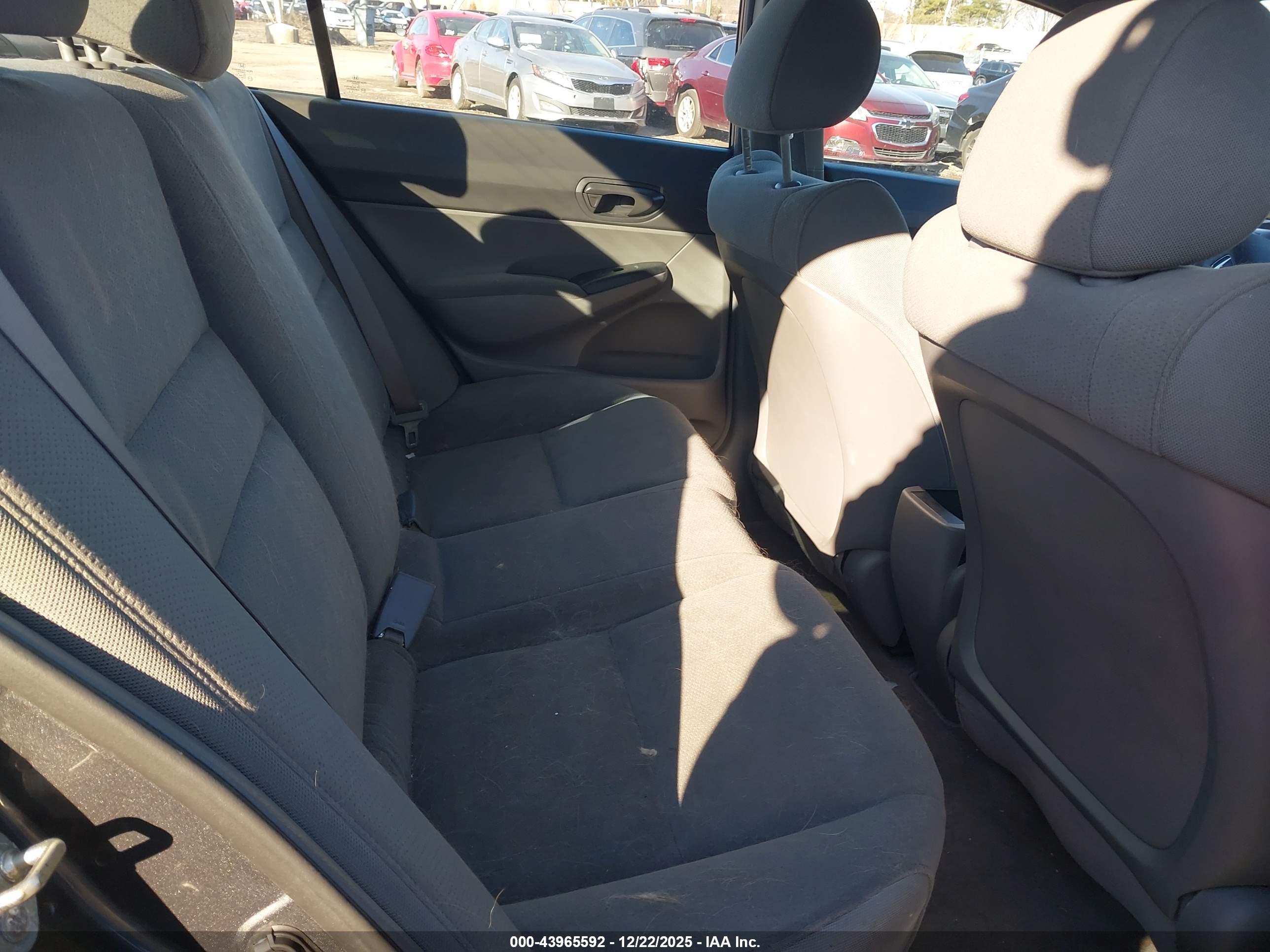 HONDA CIVIC image 8