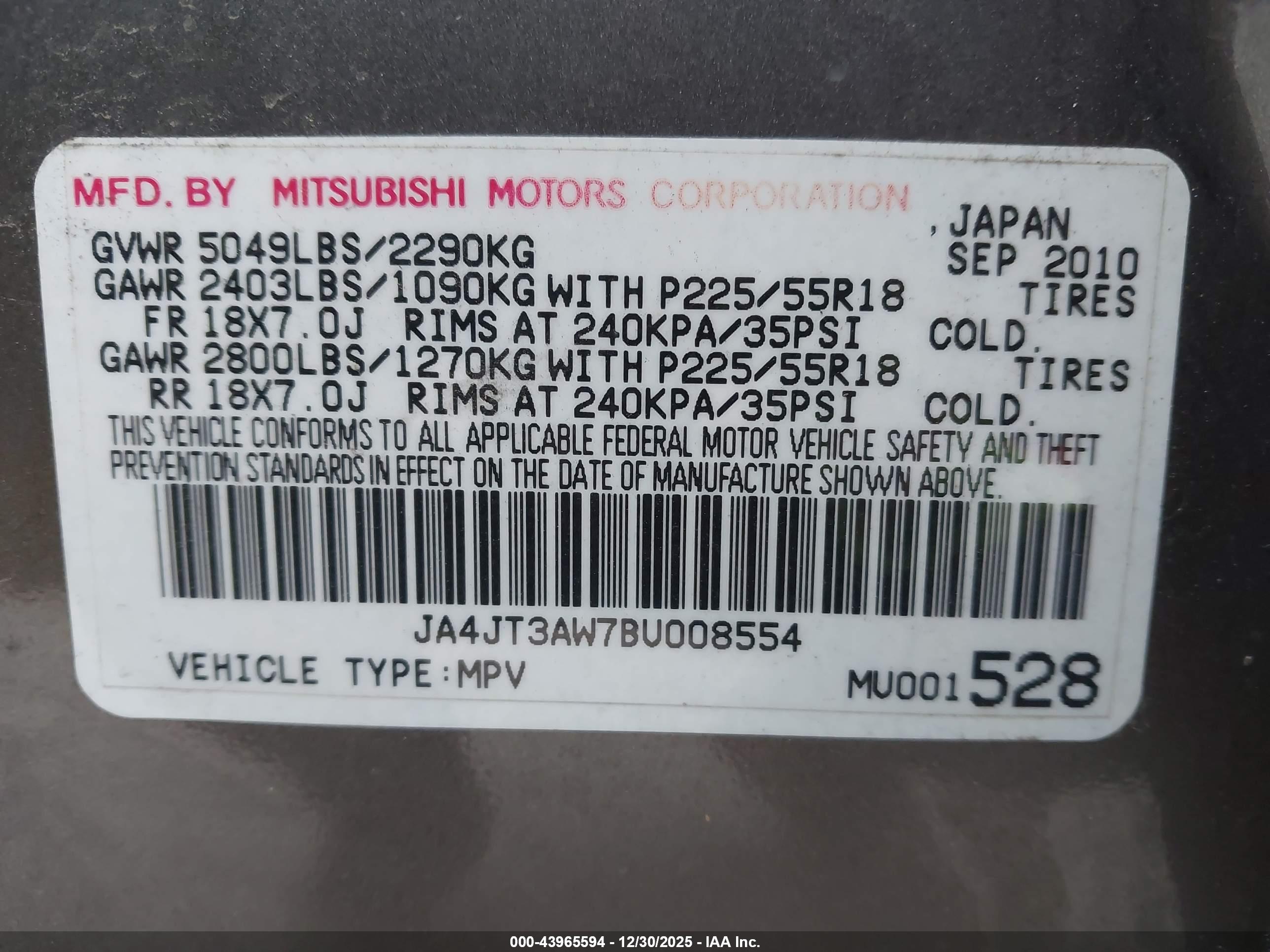 MITSUBISHI OUTLANDER image 9