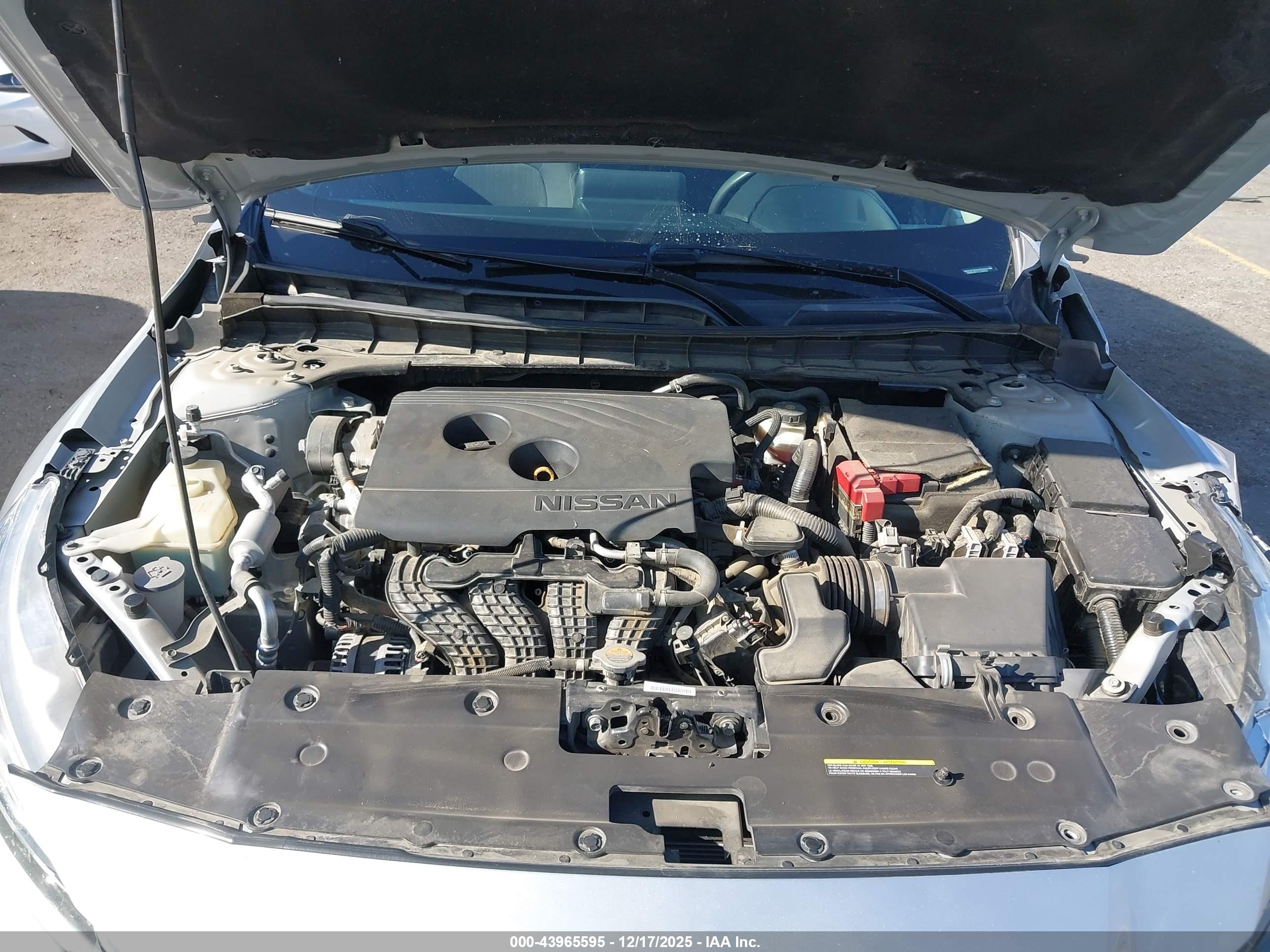NISSAN ALTIMA image 10