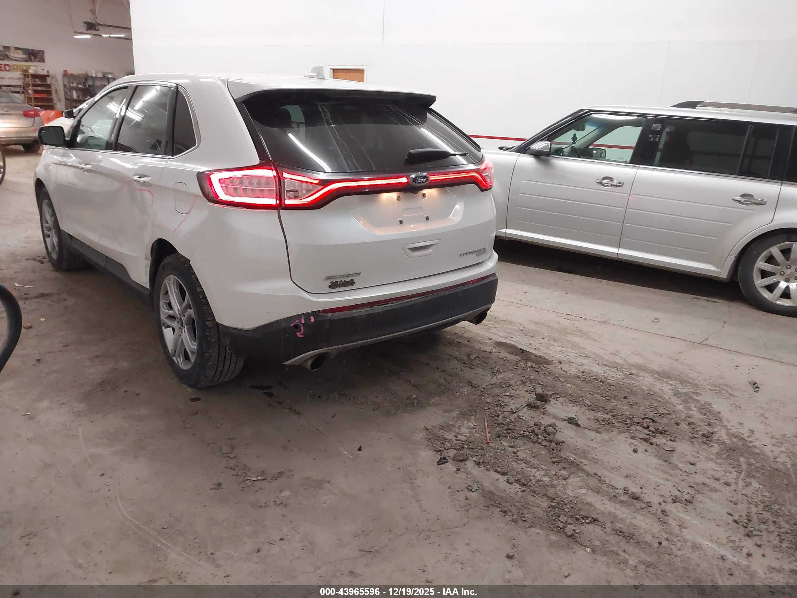 FORD EDGE image 3