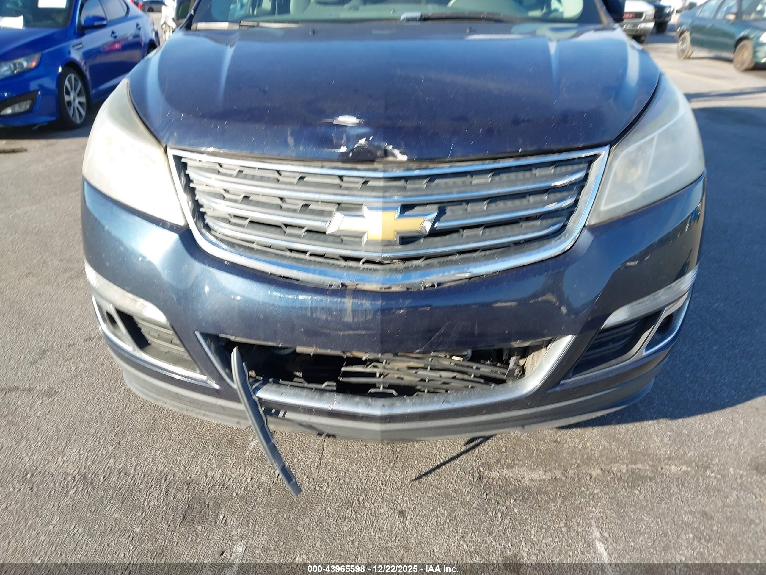 CHEVROLET TRAVERSE image 6