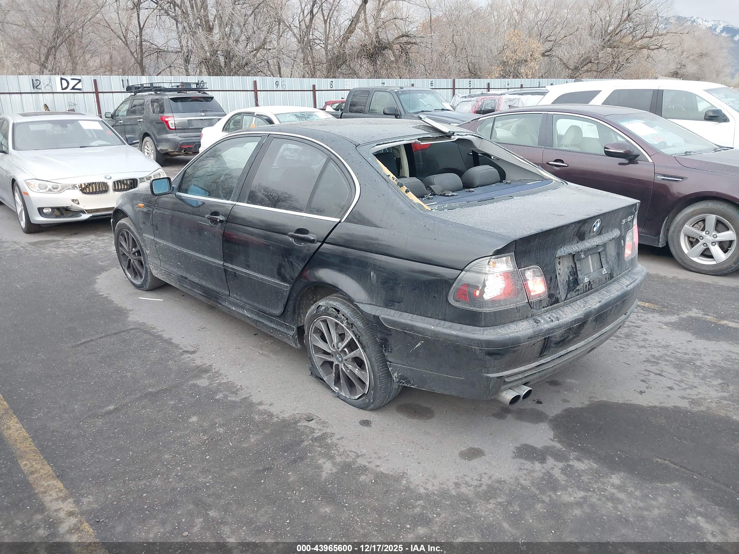 BMW 330XI image 3