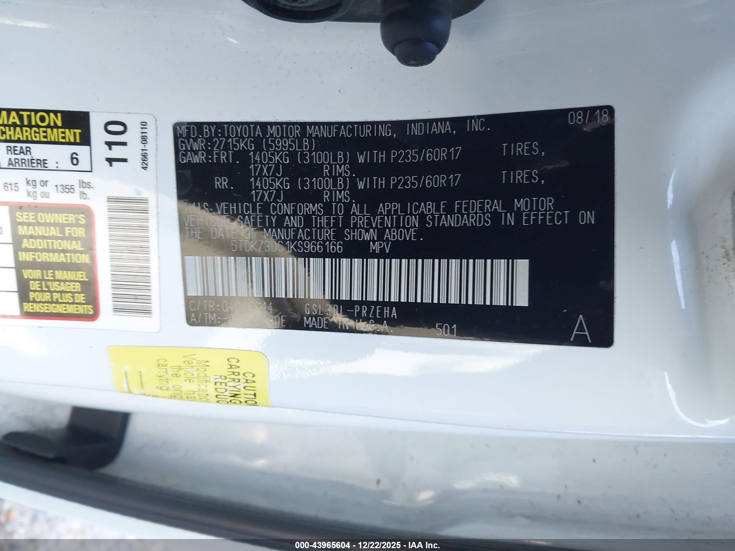TOYOTA SIENNA image 9