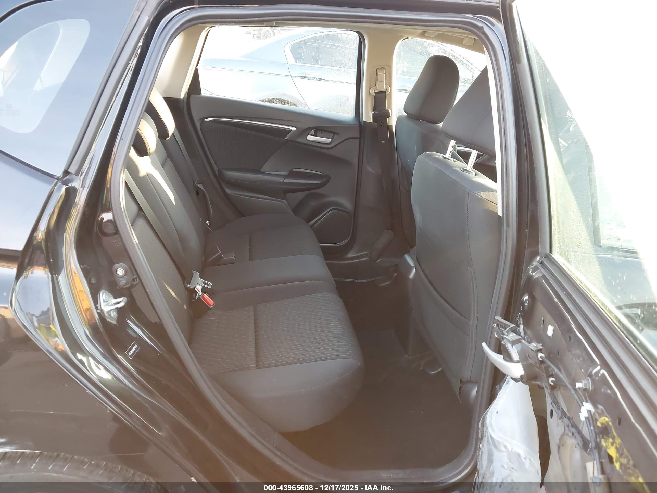 HONDA FIT image 8