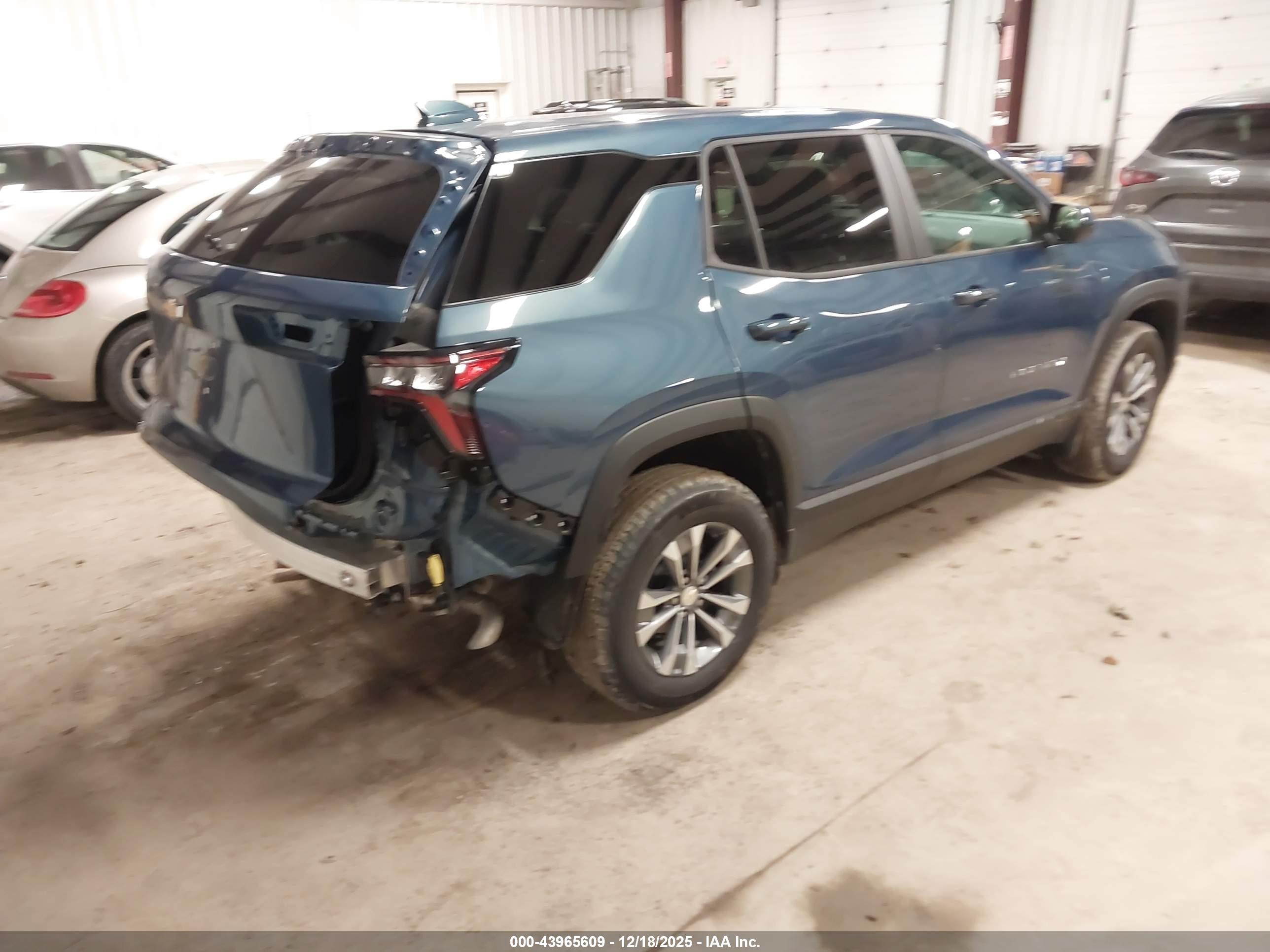 CHEVROLET EQUINOX image 4