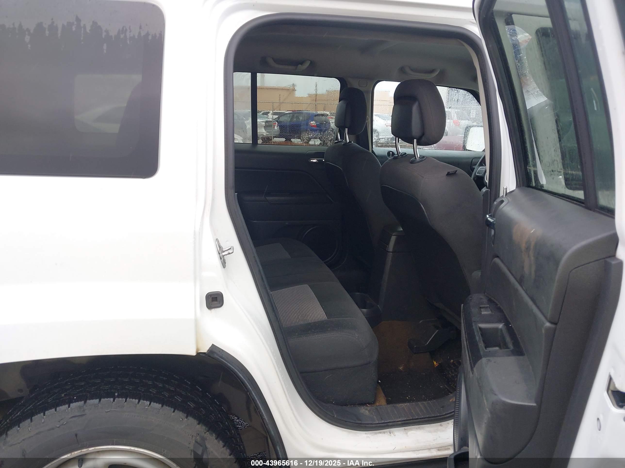 JEEP PATRIOT image 8