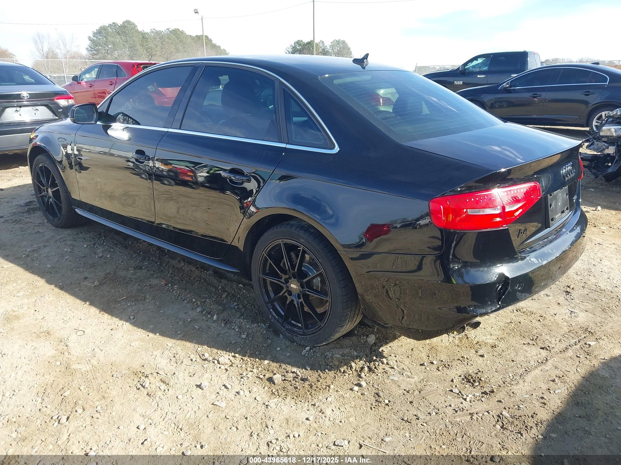 AUDI A4 image 3