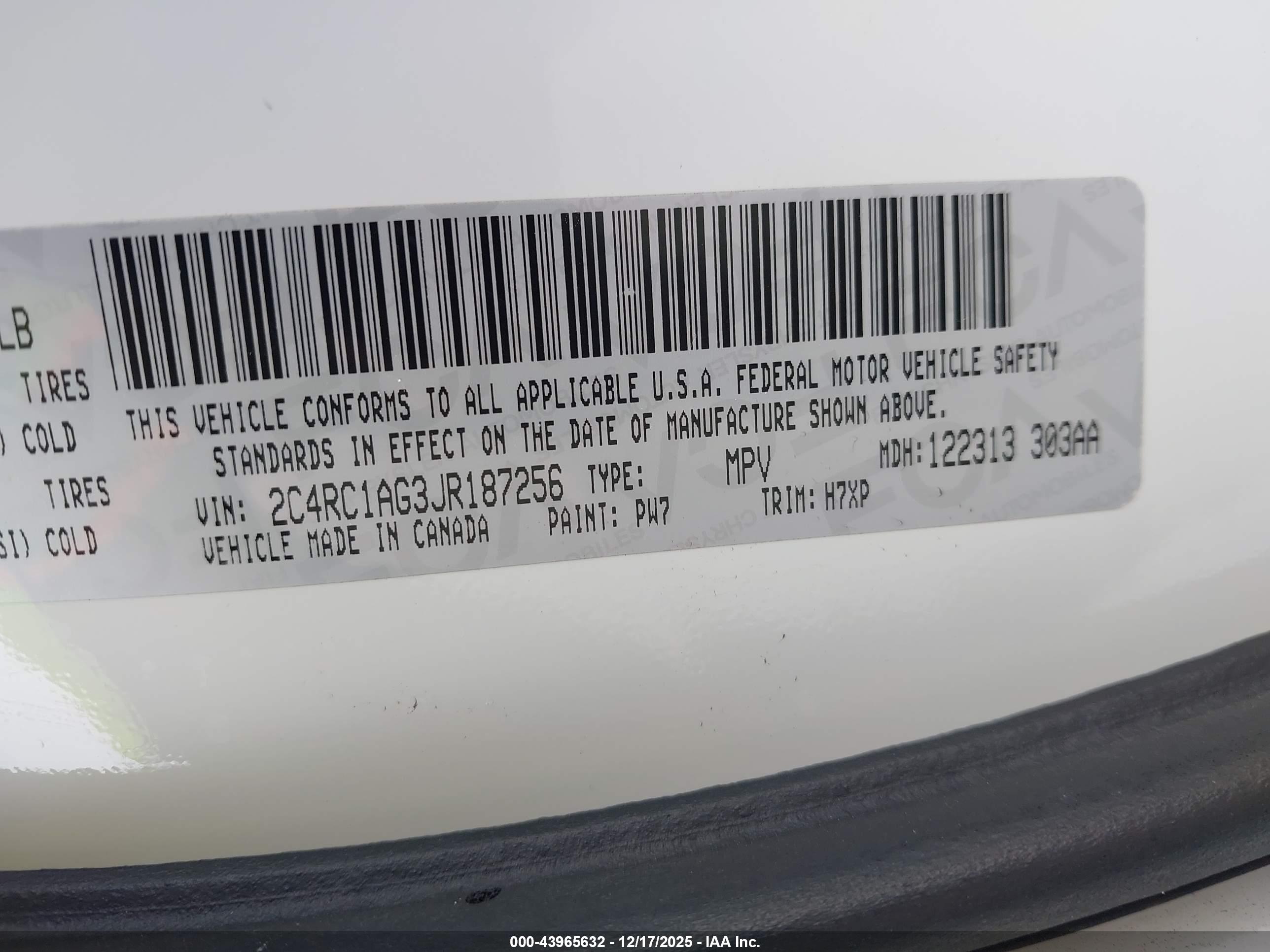 CHRYSLER PACIFICA image 9