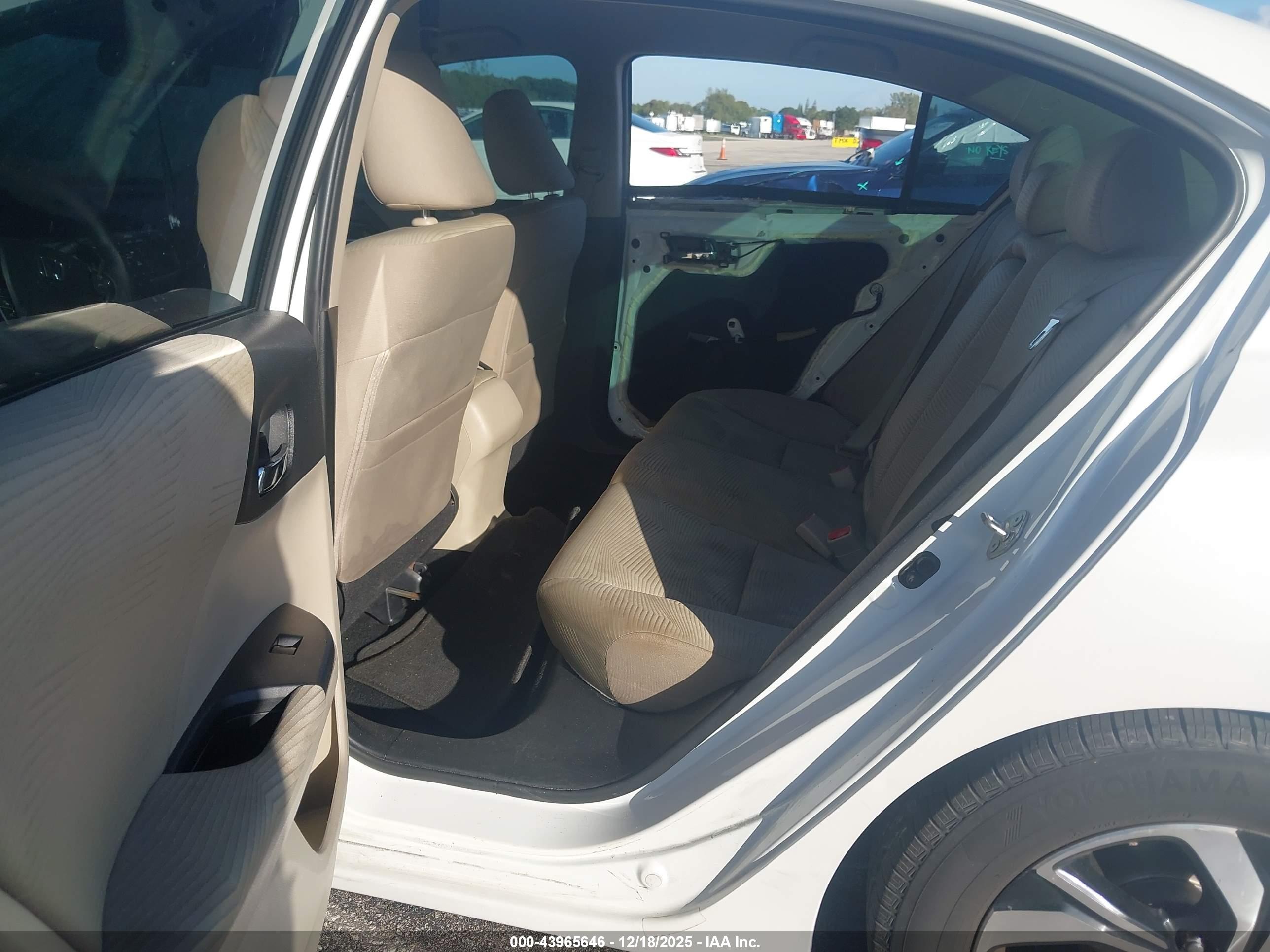 HONDA ACCORD image 8