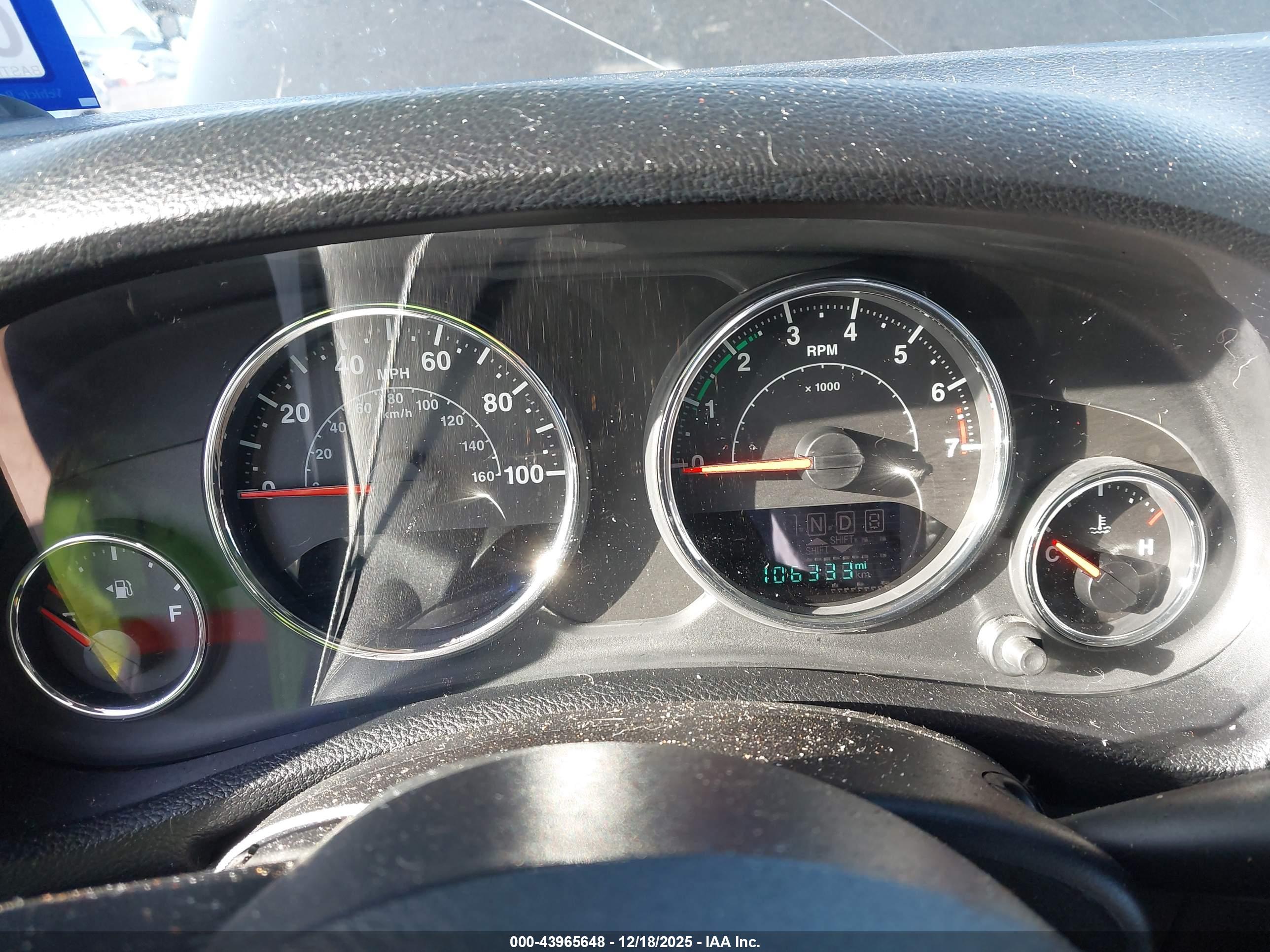 JEEP WRANGLER image 7