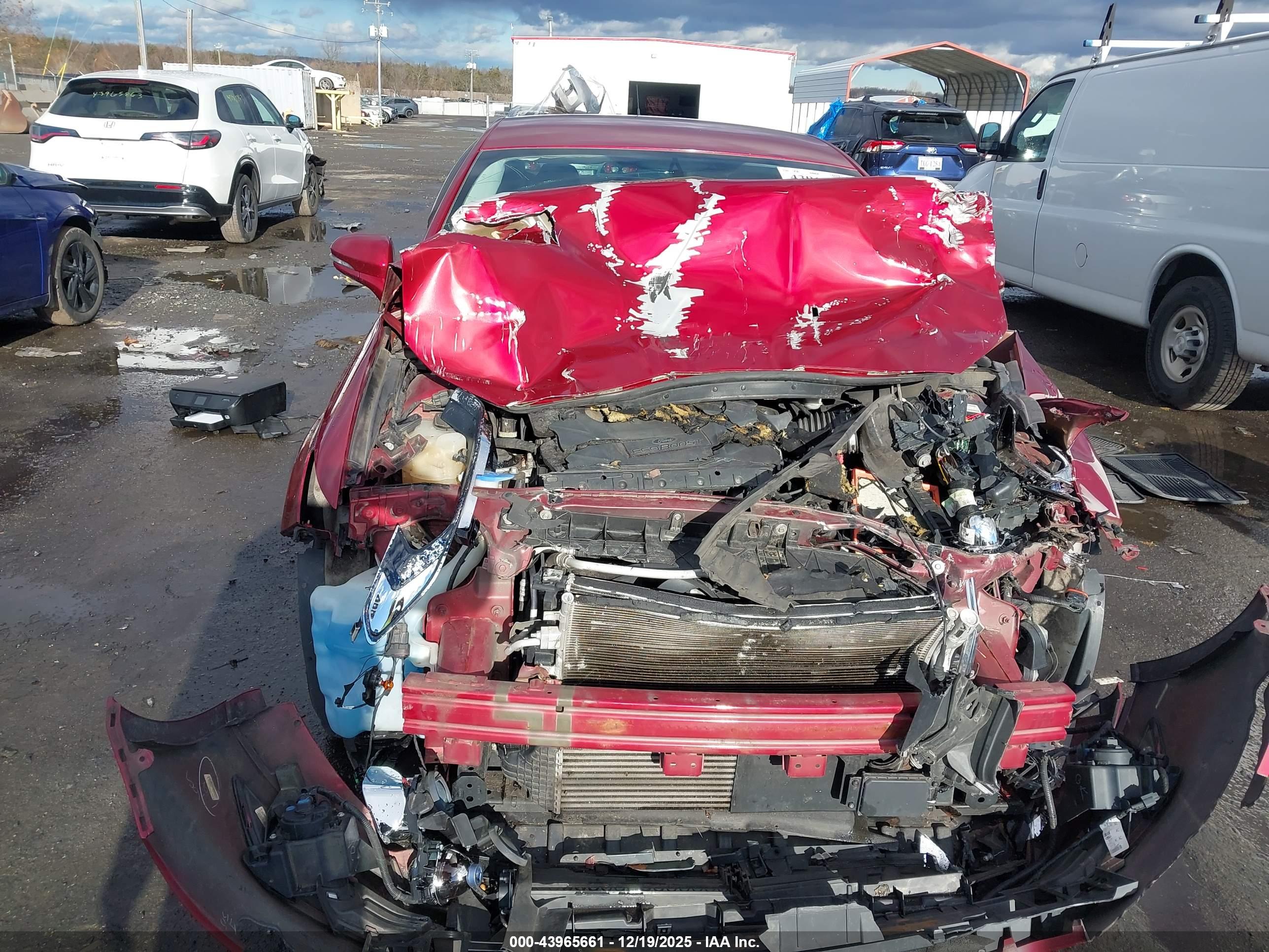 FORD FUSION image 6