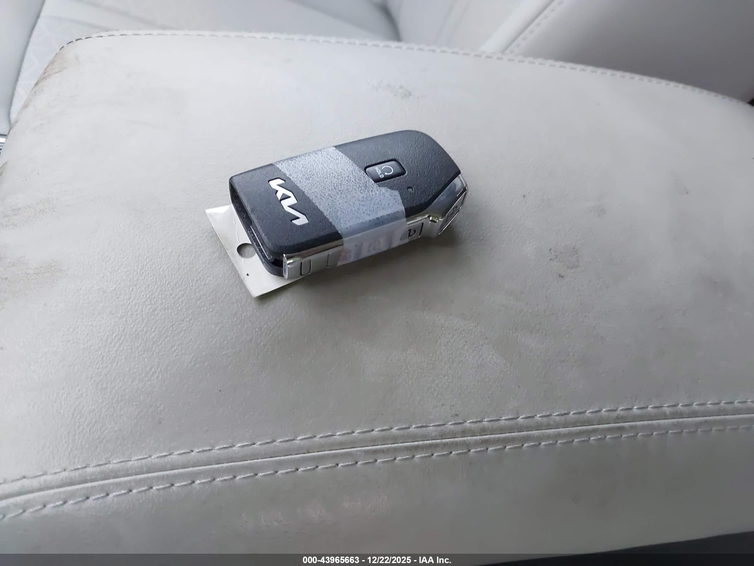 KIA SORENTO image 11