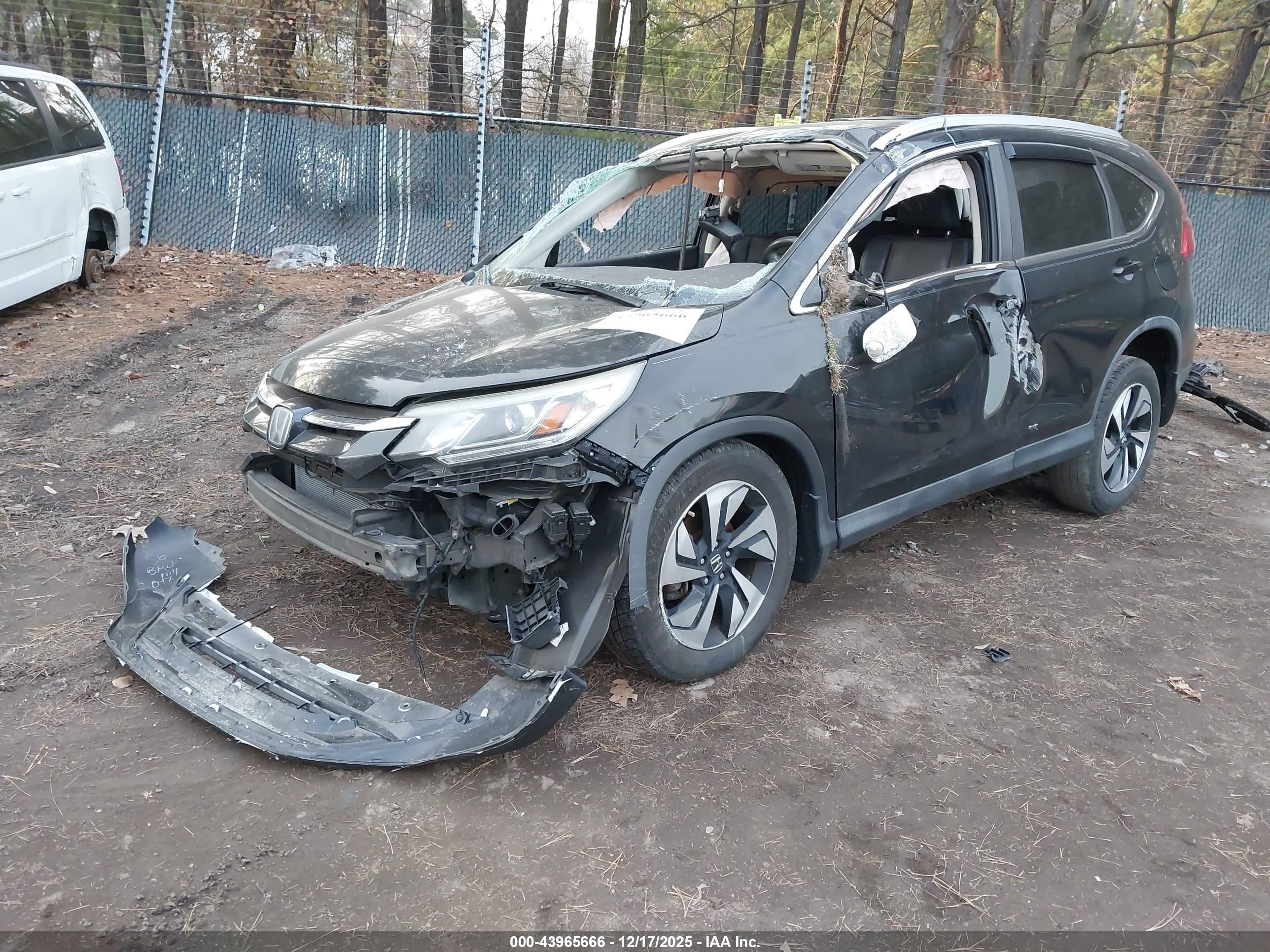 HONDA CR-V image 2