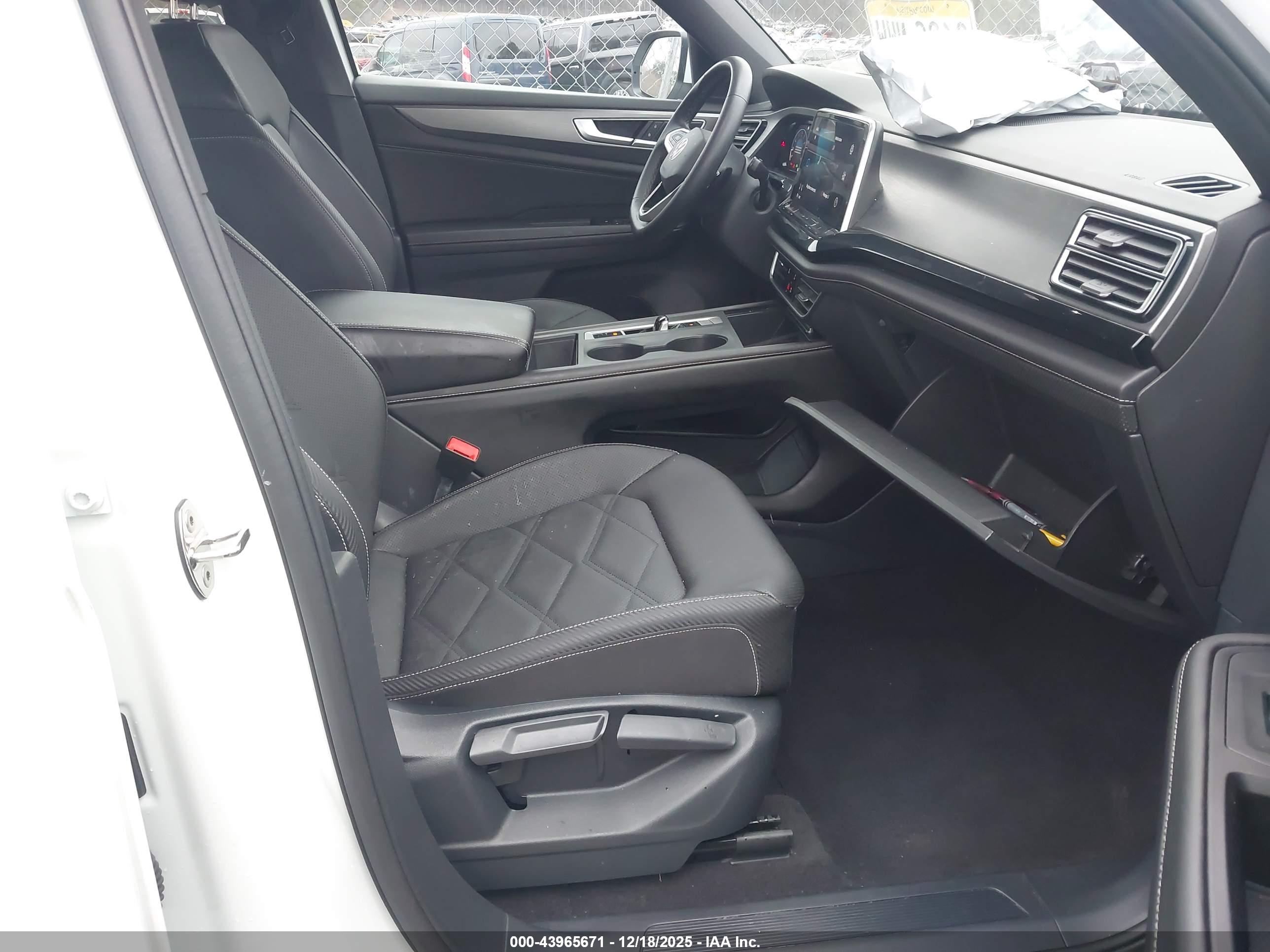 VOLKSWAGEN ATLAS image 5