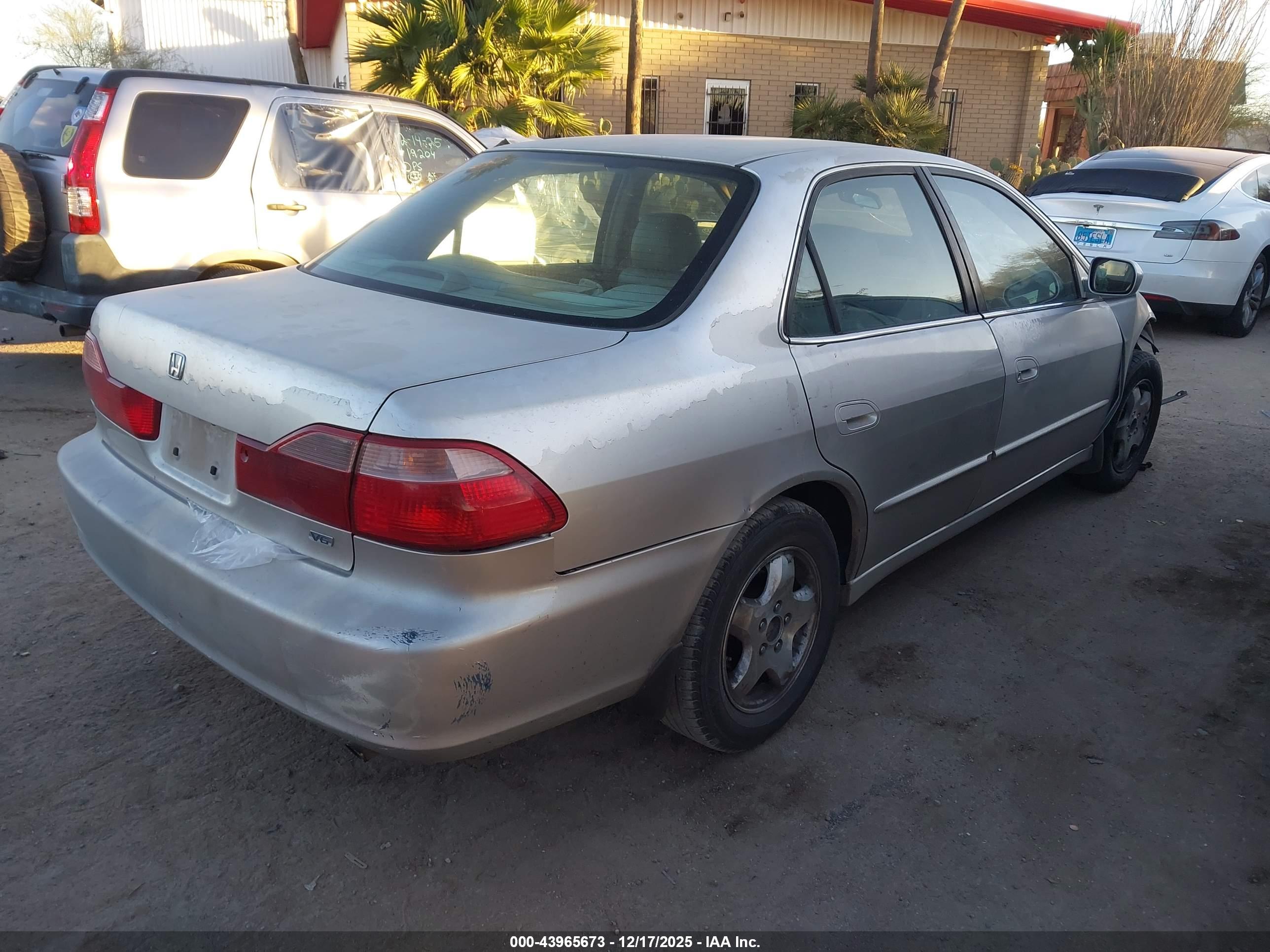 HONDA ACCORD image 4