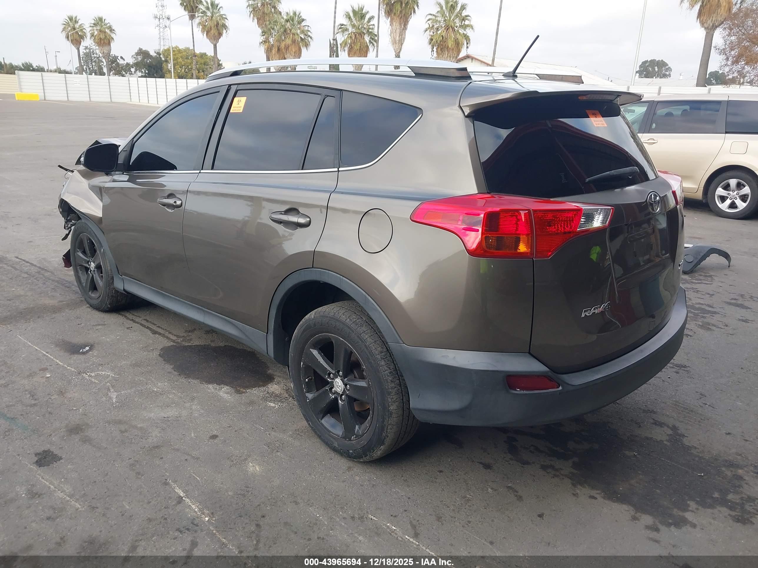 TOYOTA RAV4 image 3