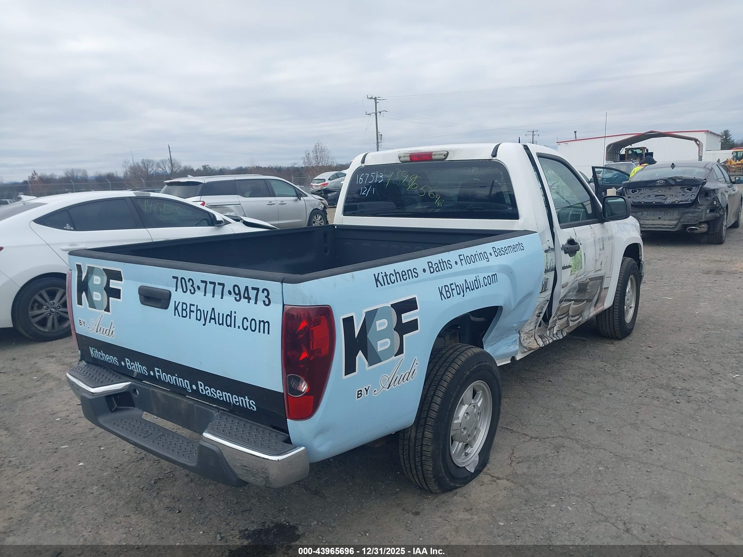 CHEVROLET COLORADO image 4