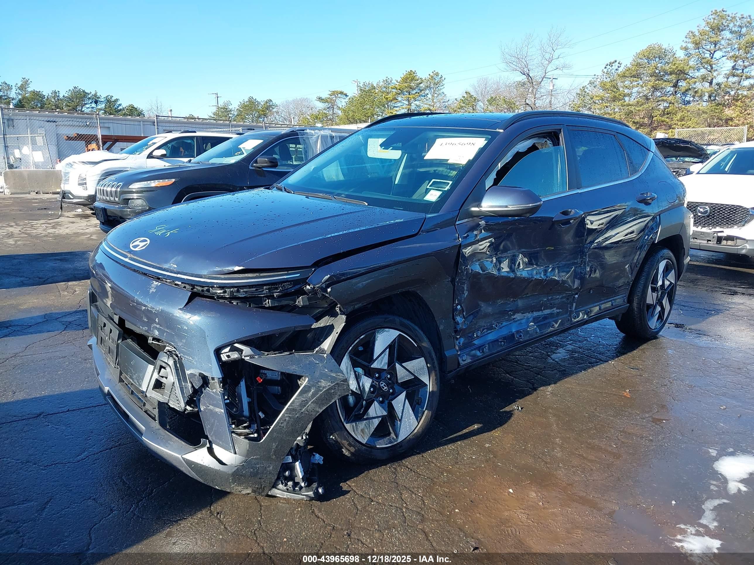 HYUNDAI KONA image 2