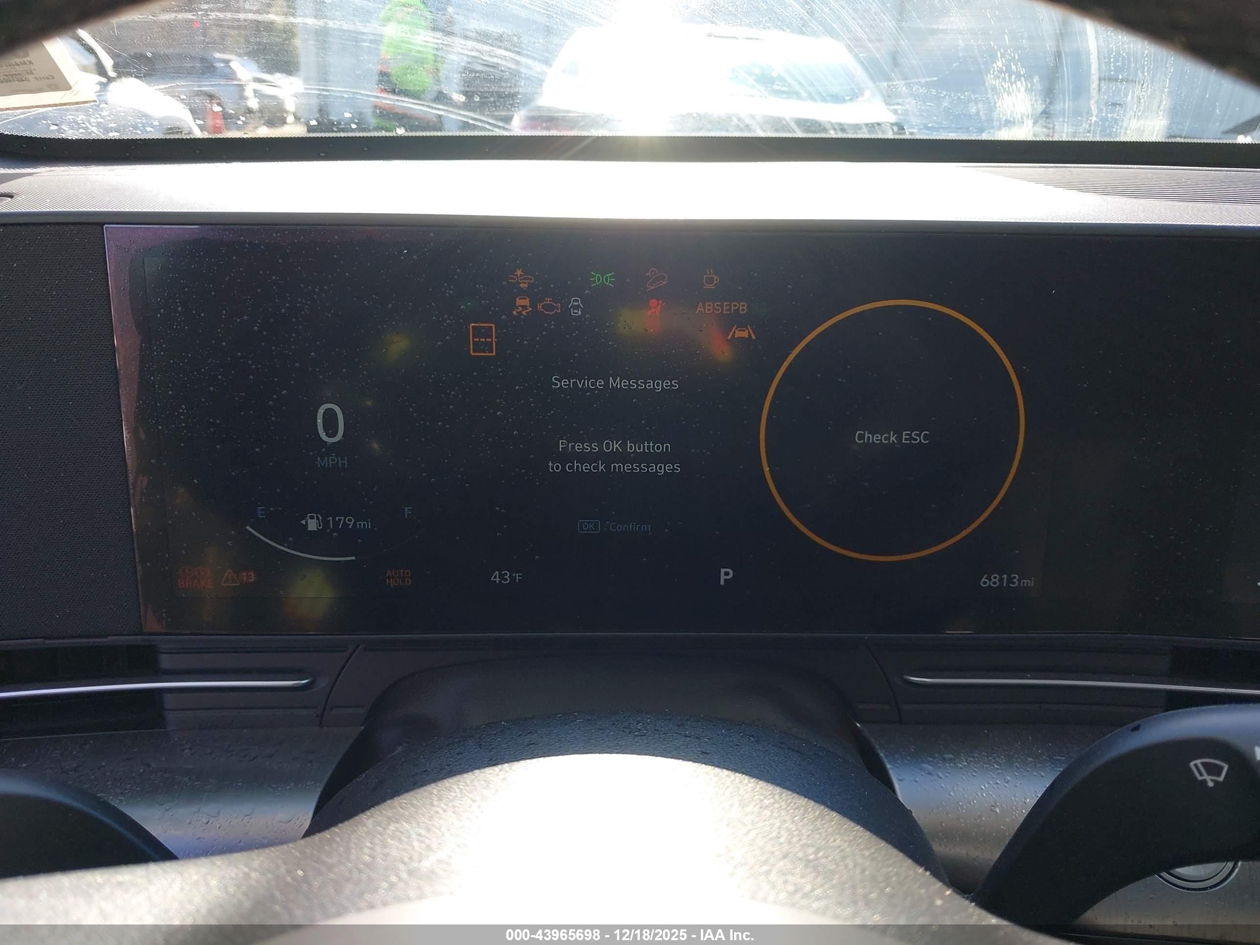 HYUNDAI KONA image 7