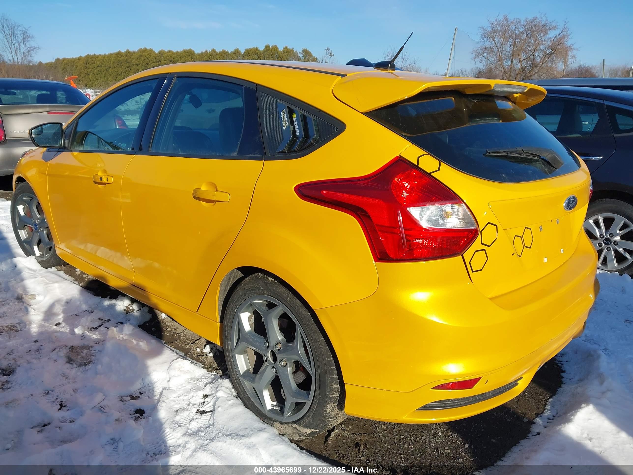 FORD FOCUS image 3