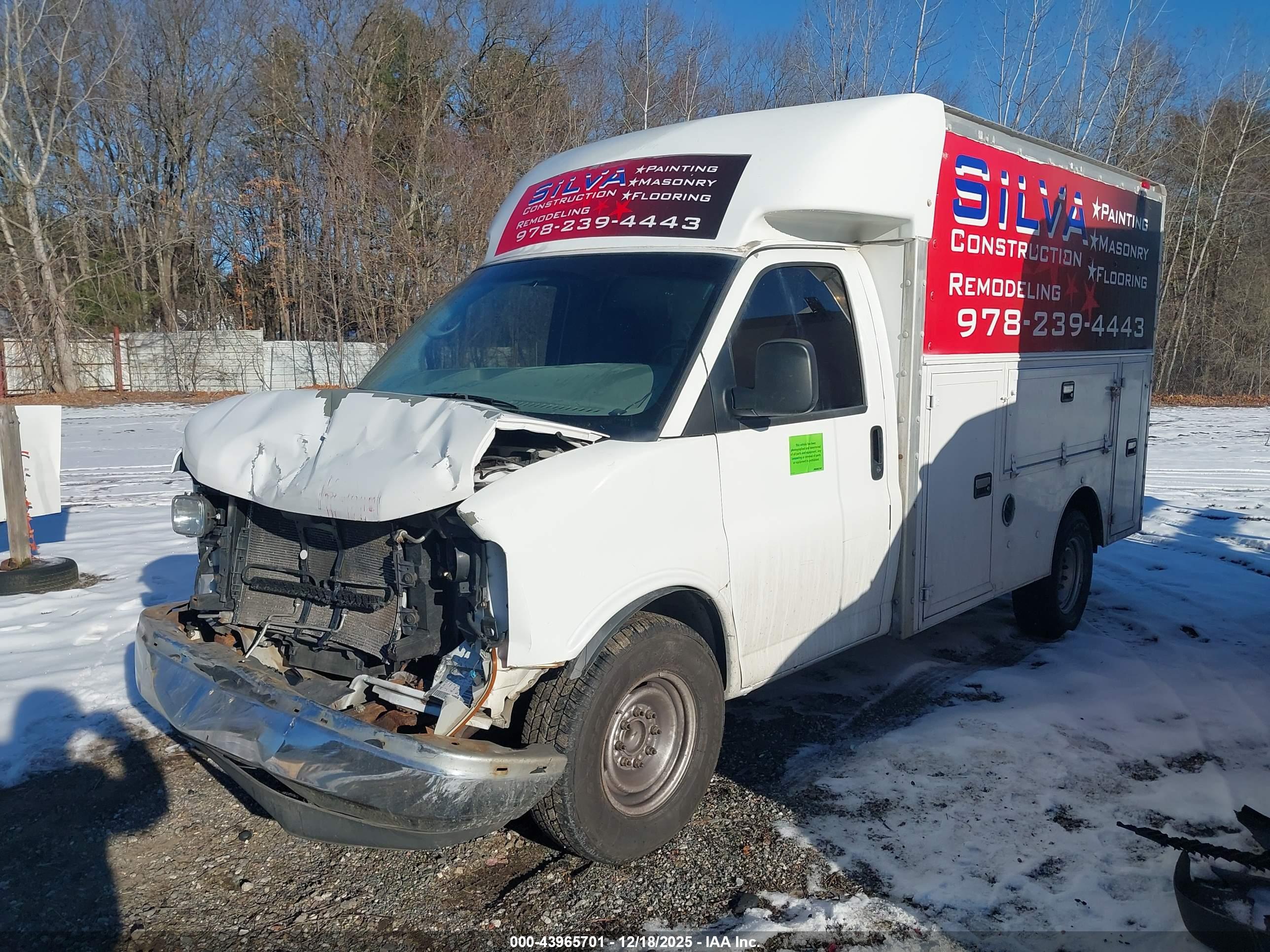 CHEVROLET EXPRESS image 2
