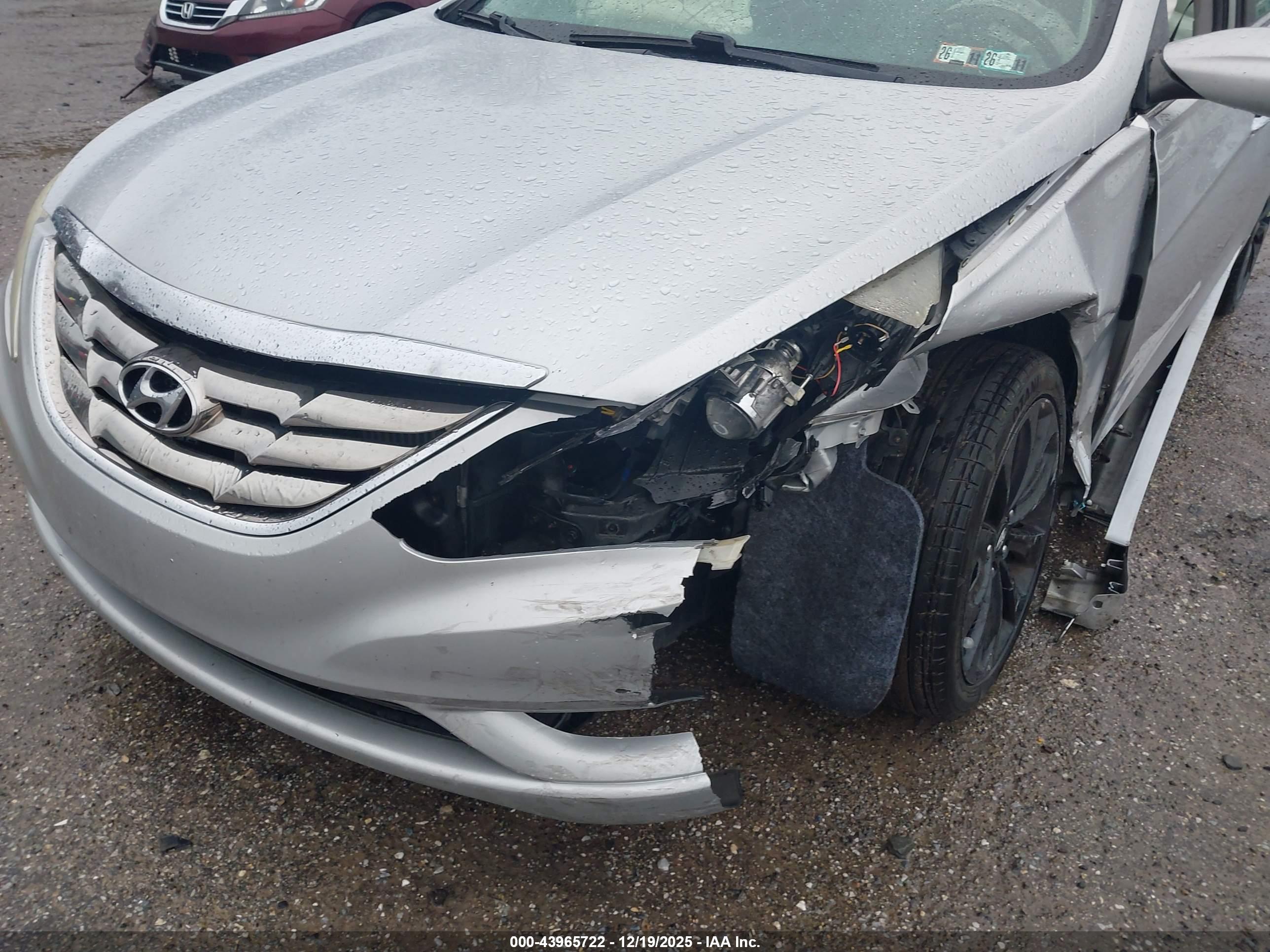 HYUNDAI SONATA image 6