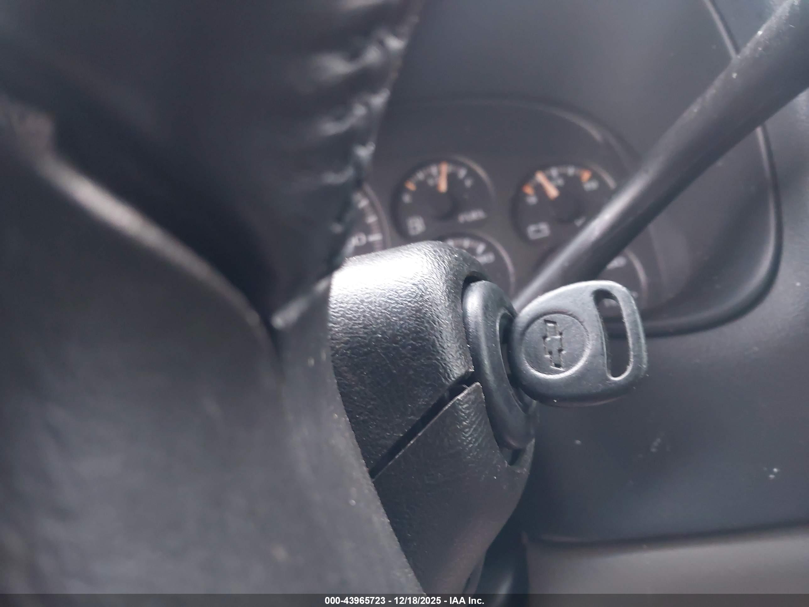 CHEVROLET TAHOE image 11