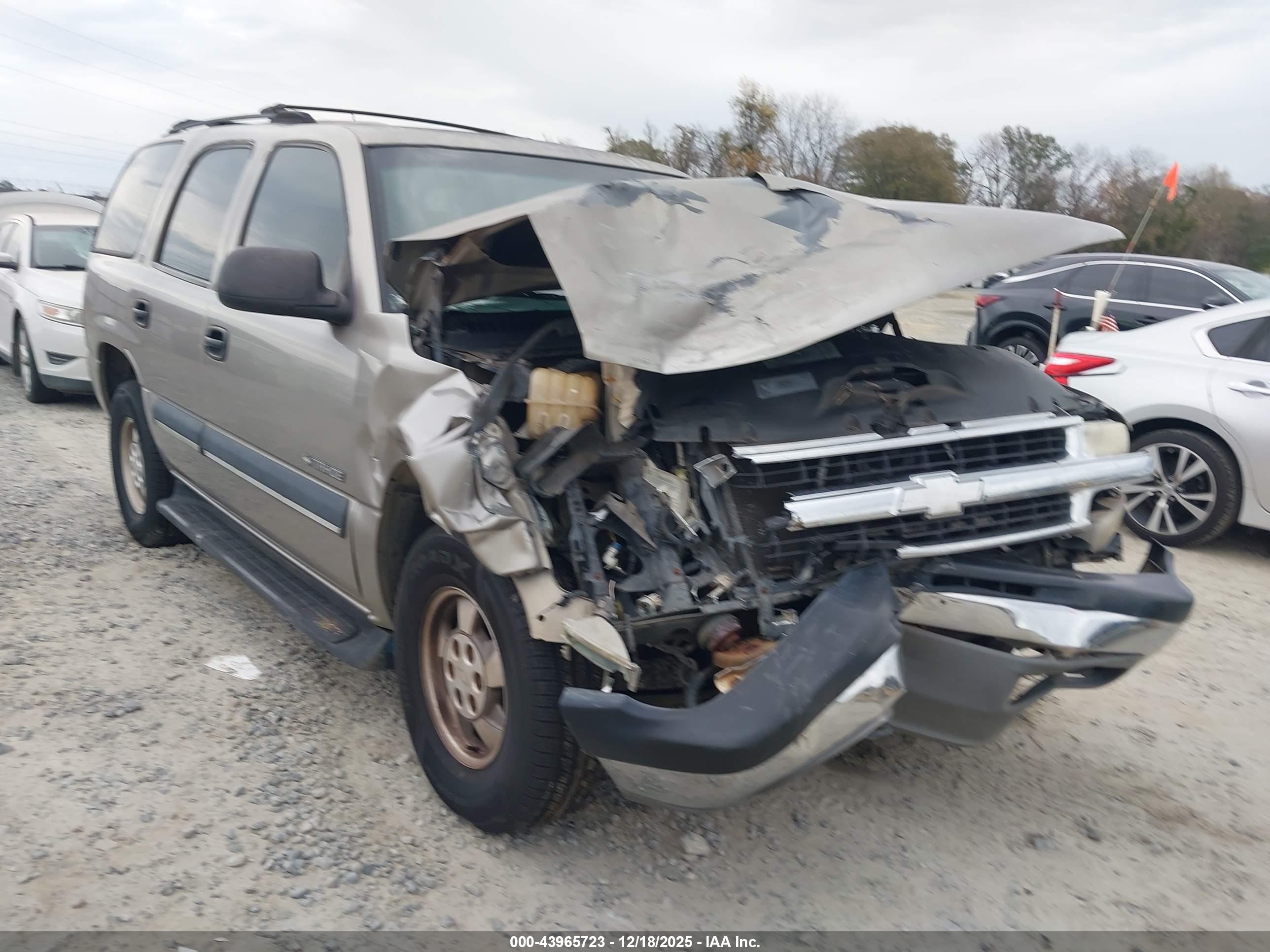 CHEVROLET TAHOE image 6