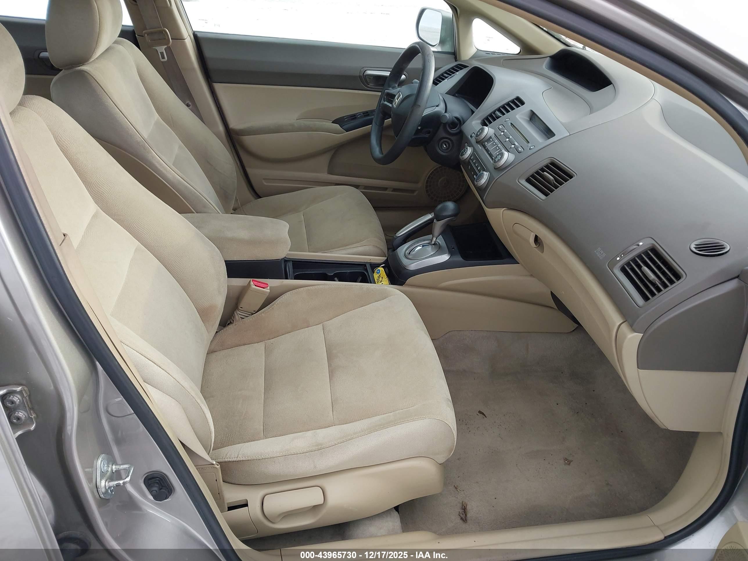 HONDA CIVIC image 5