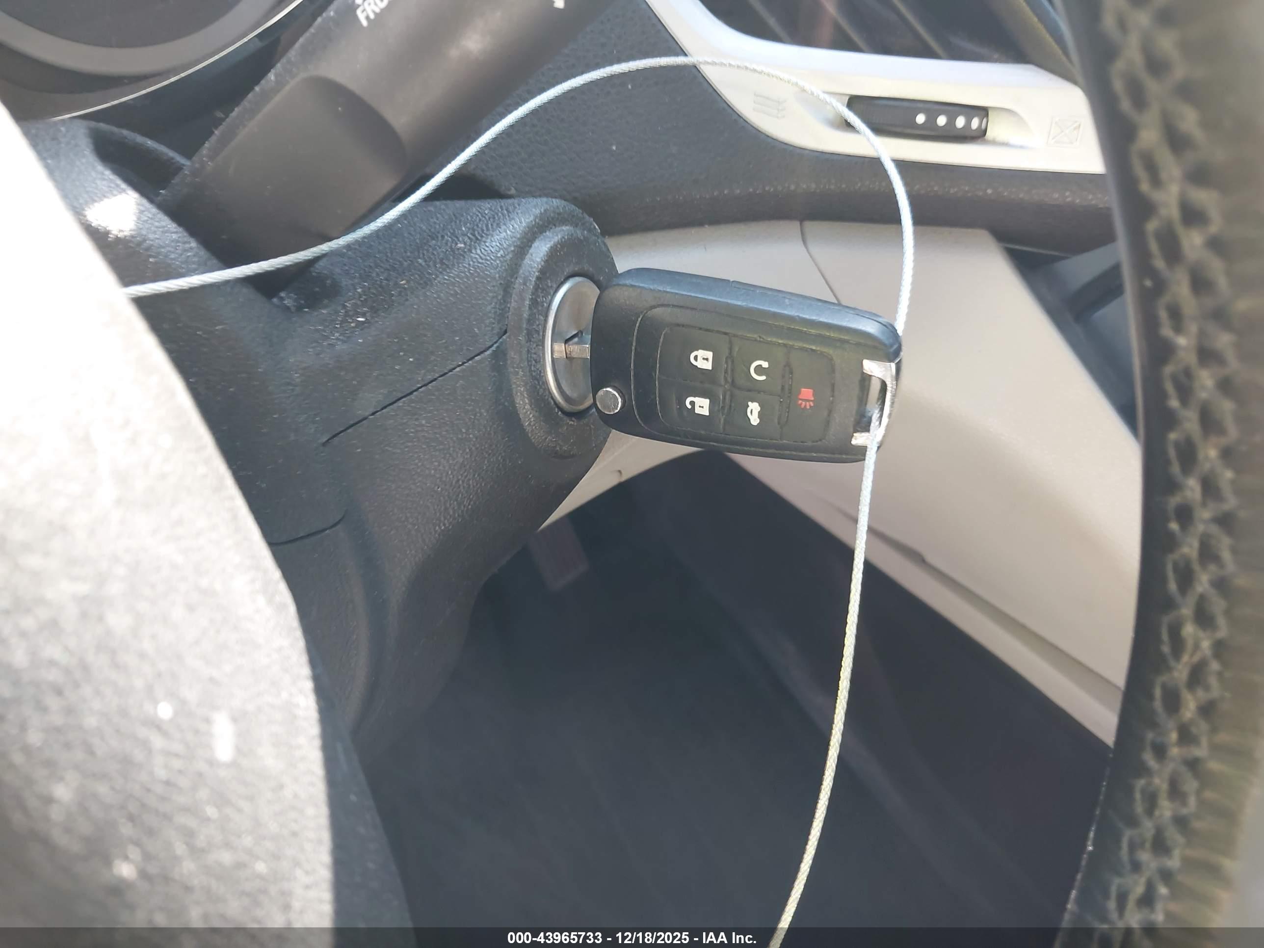 GMC TERRAIN image 11