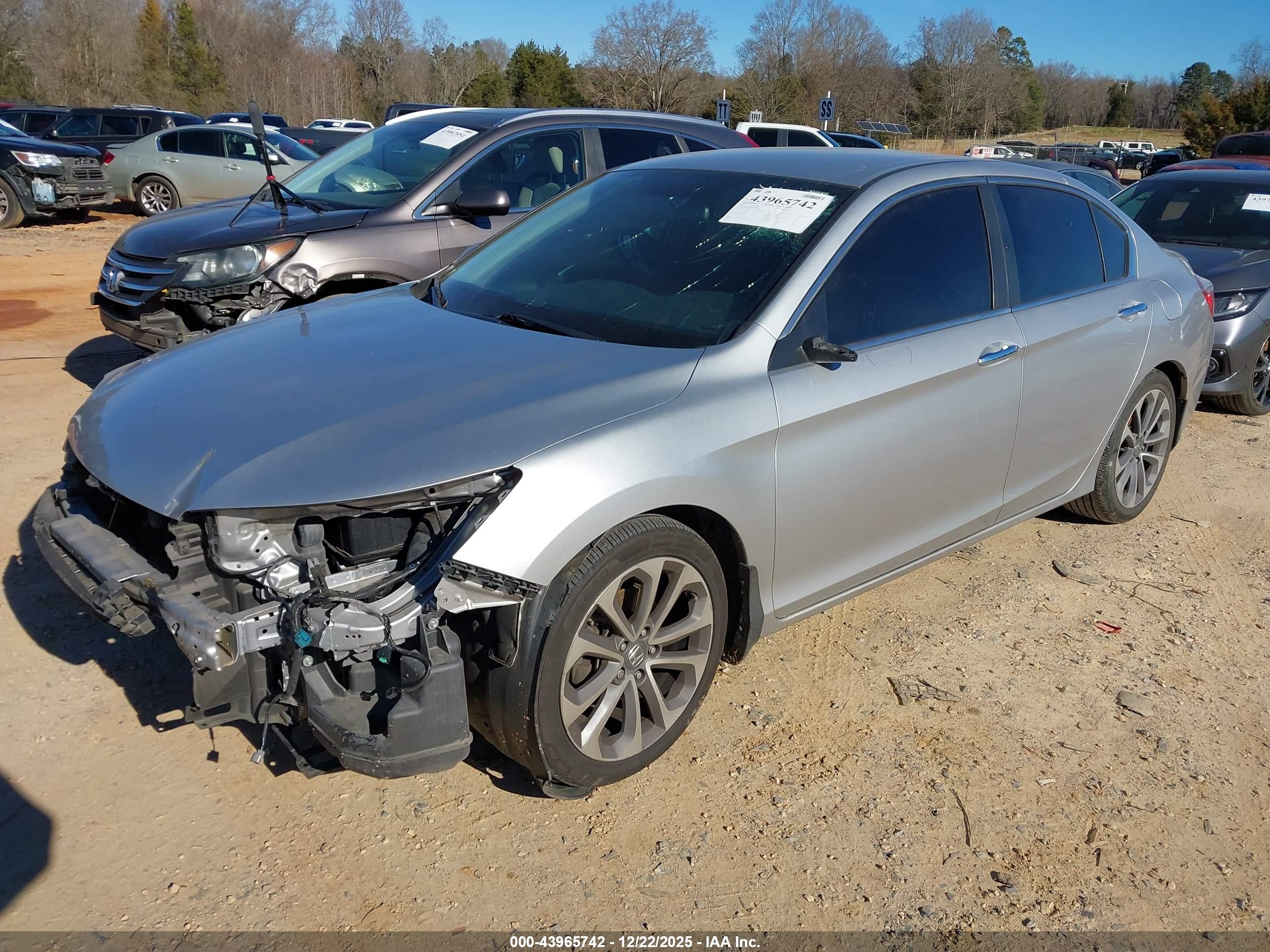 HONDA ACCORD image 2