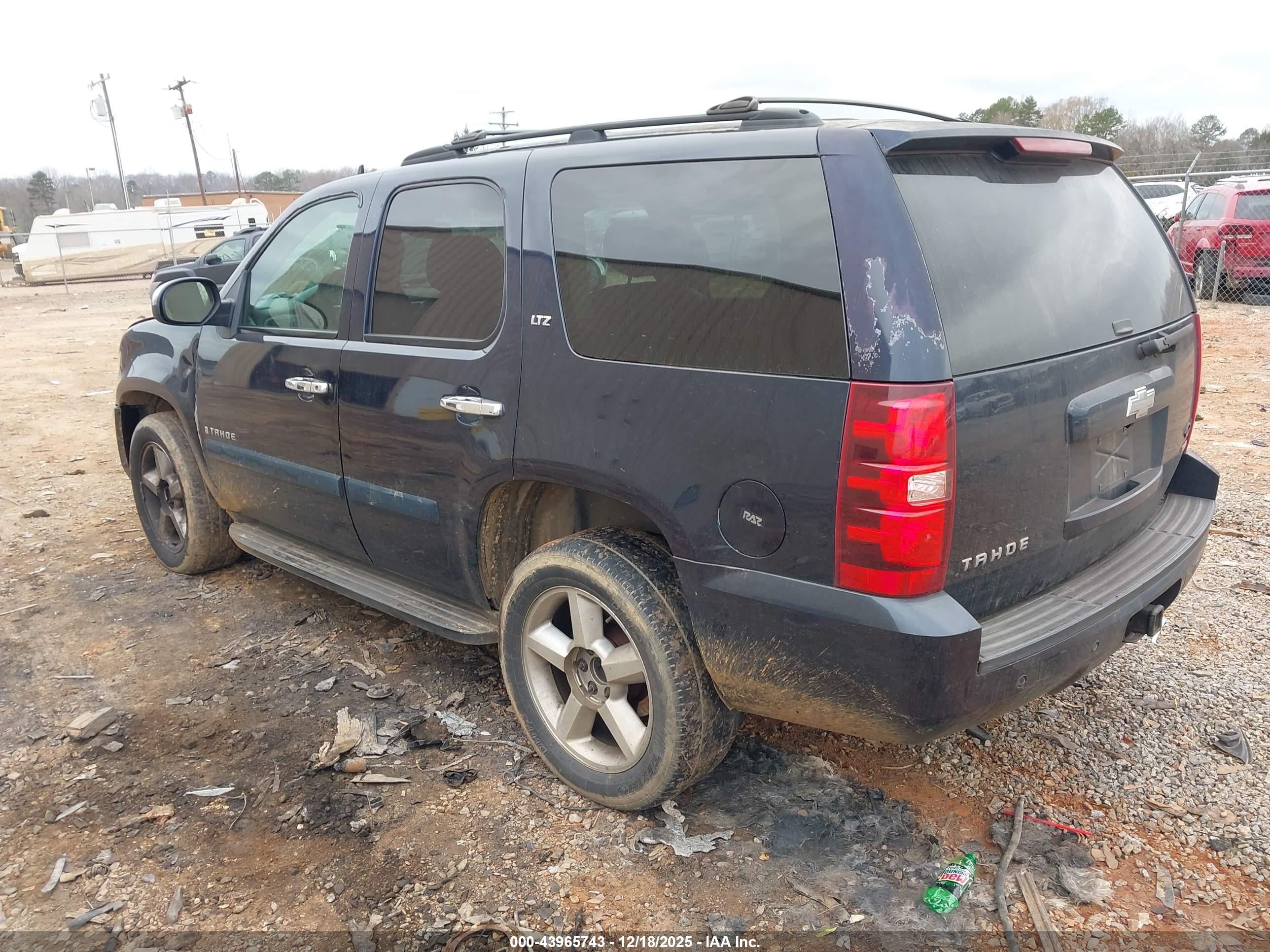 CHEVROLET TAHOE image 3
