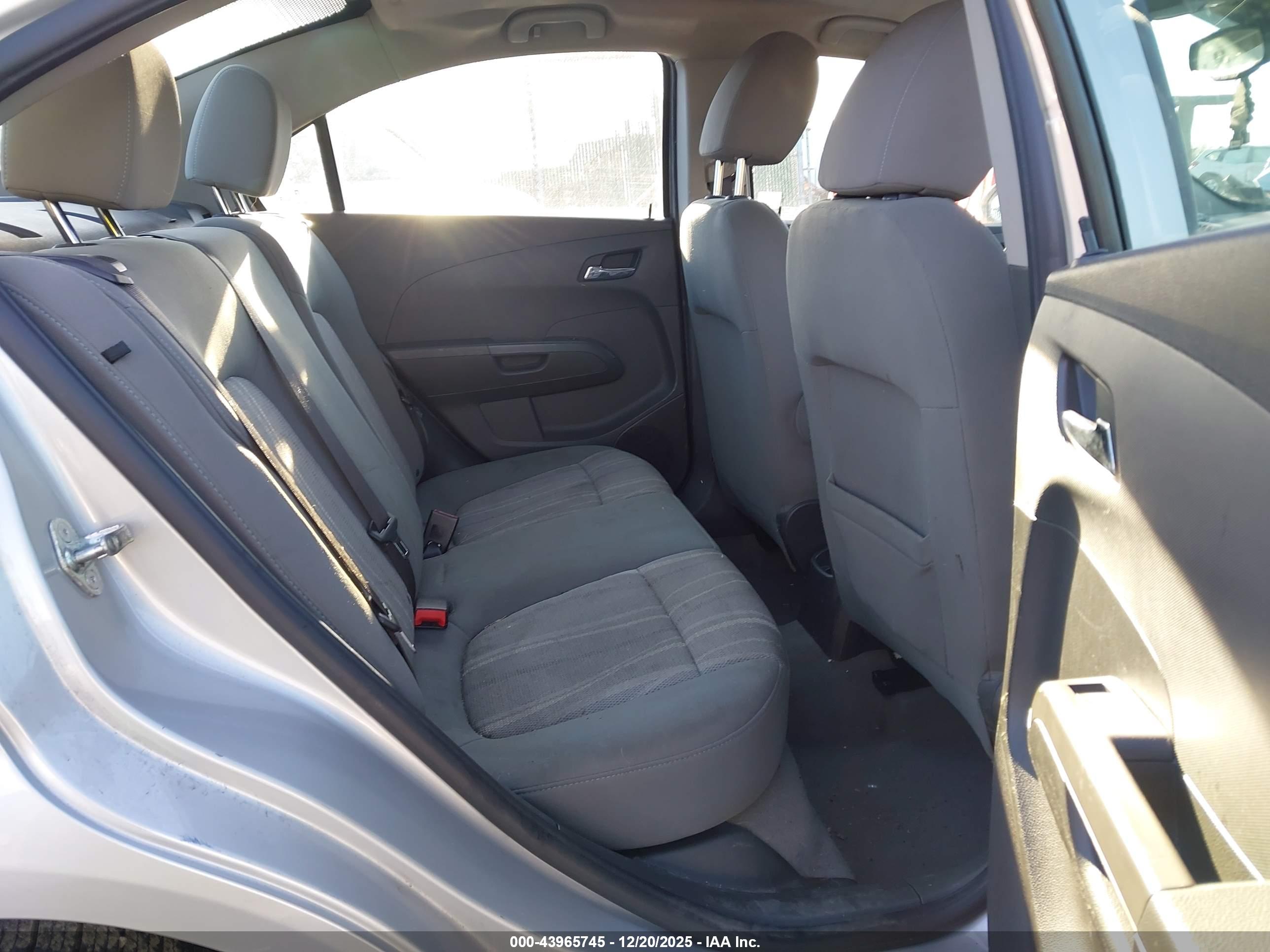 CHEVROLET SONIC image 8