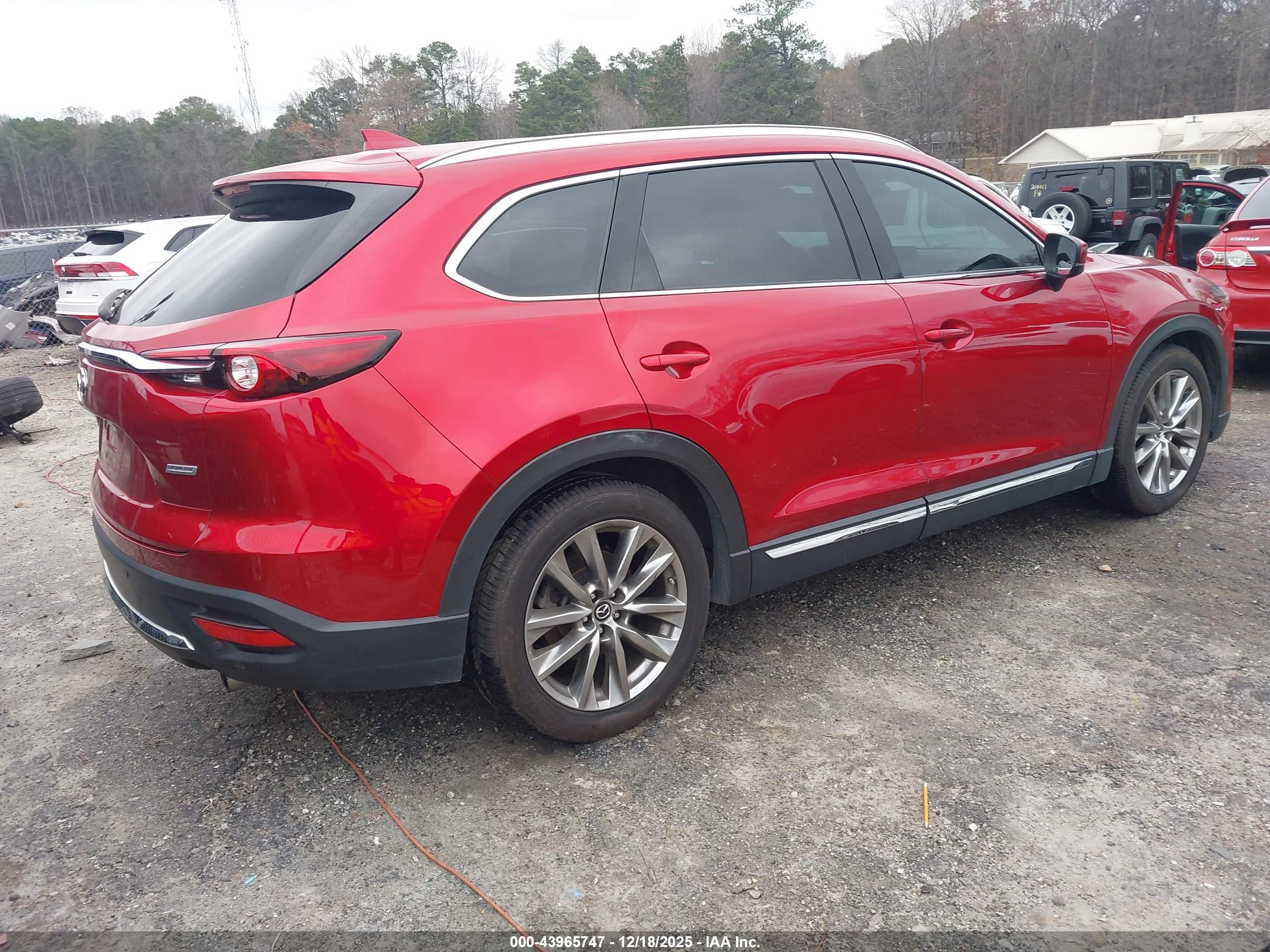 MAZDA CX-9 image 4