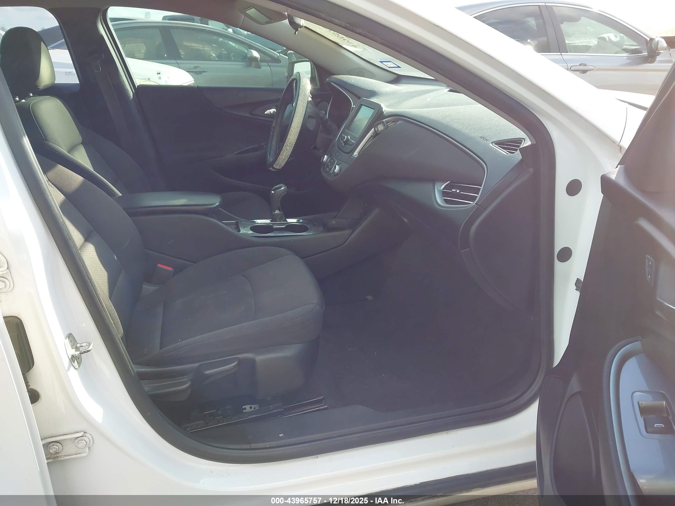 CHEVROLET MALIBU image 5