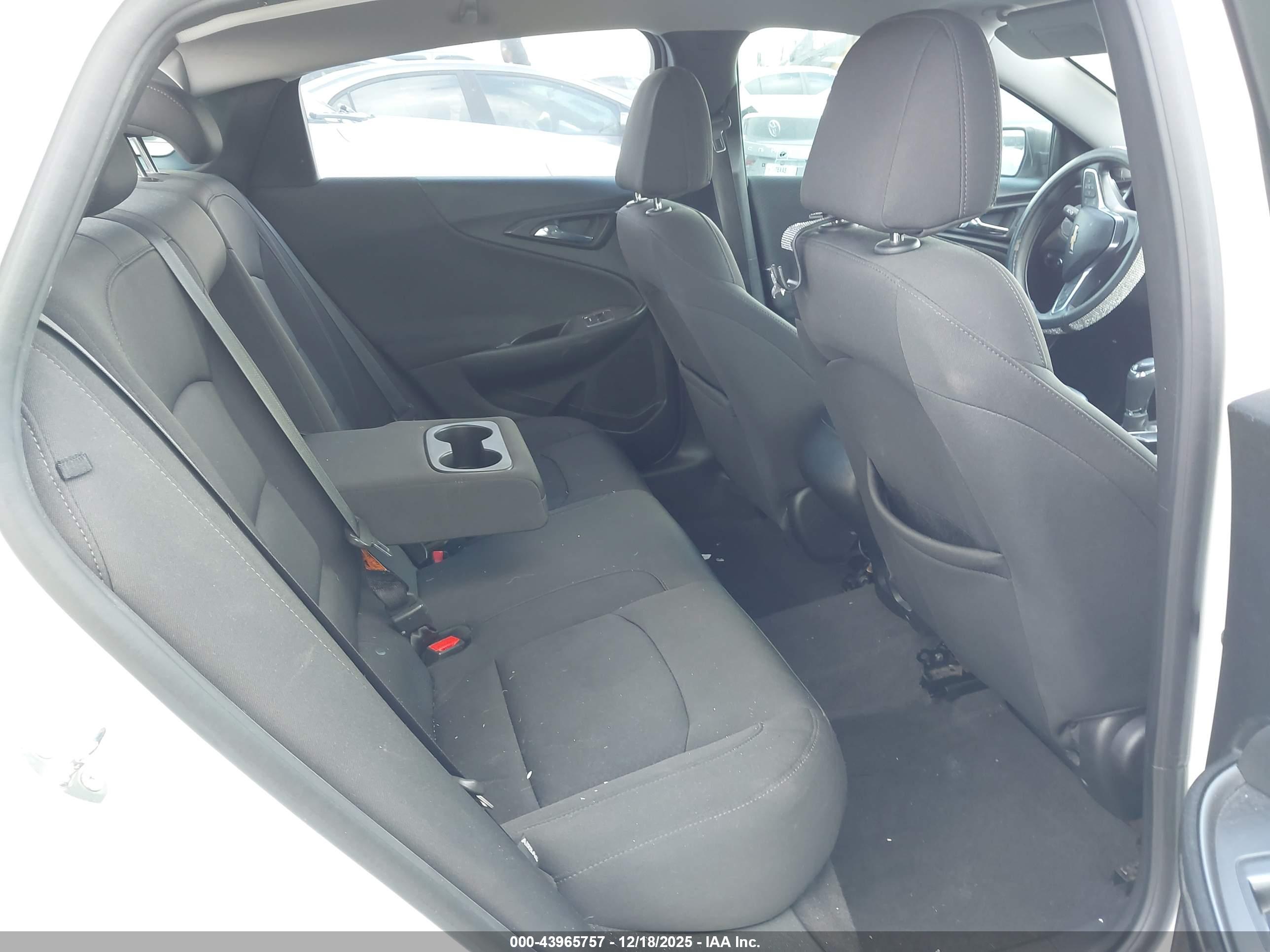 CHEVROLET MALIBU image 8