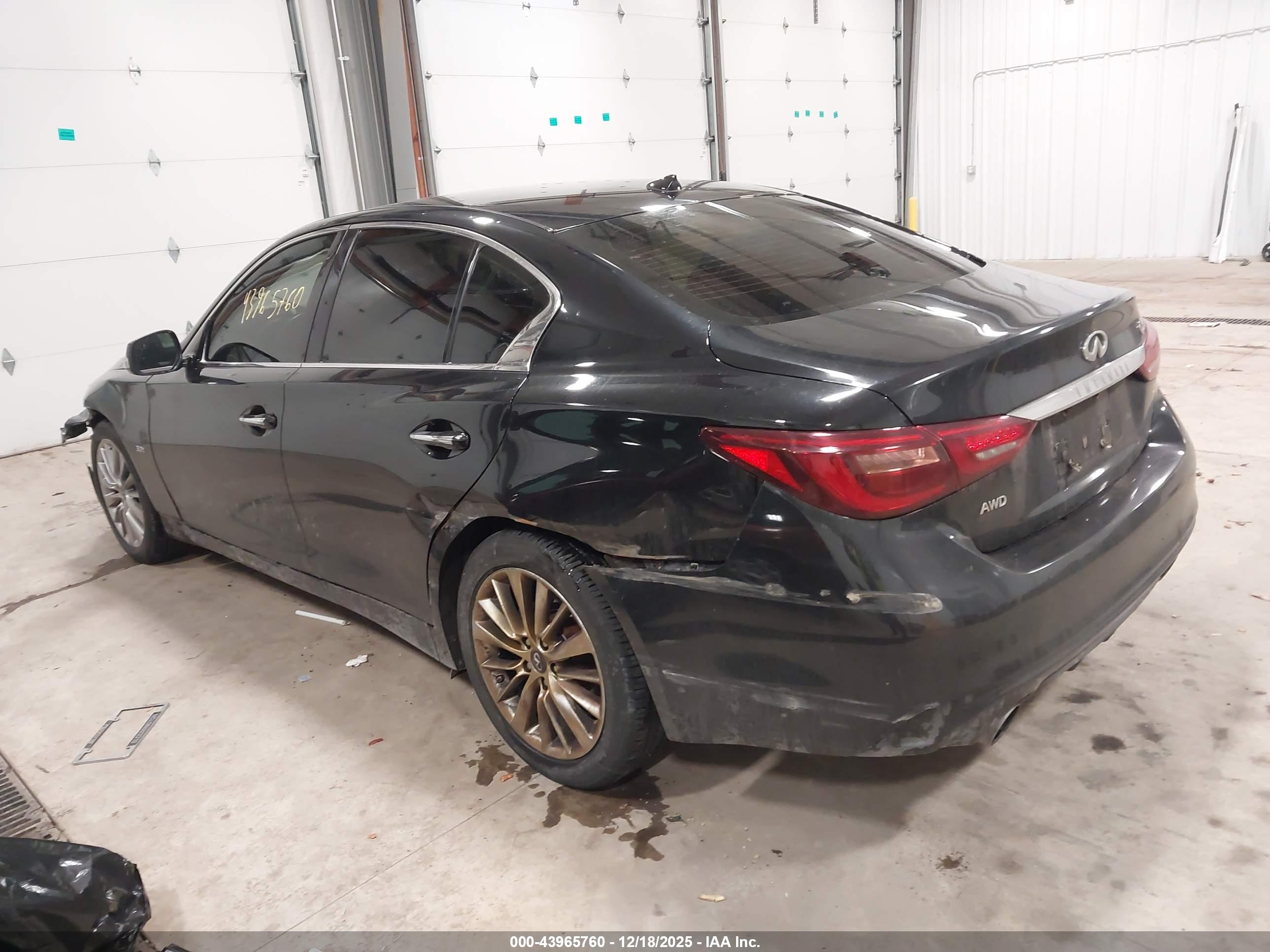 INFINITI Q50 image 3